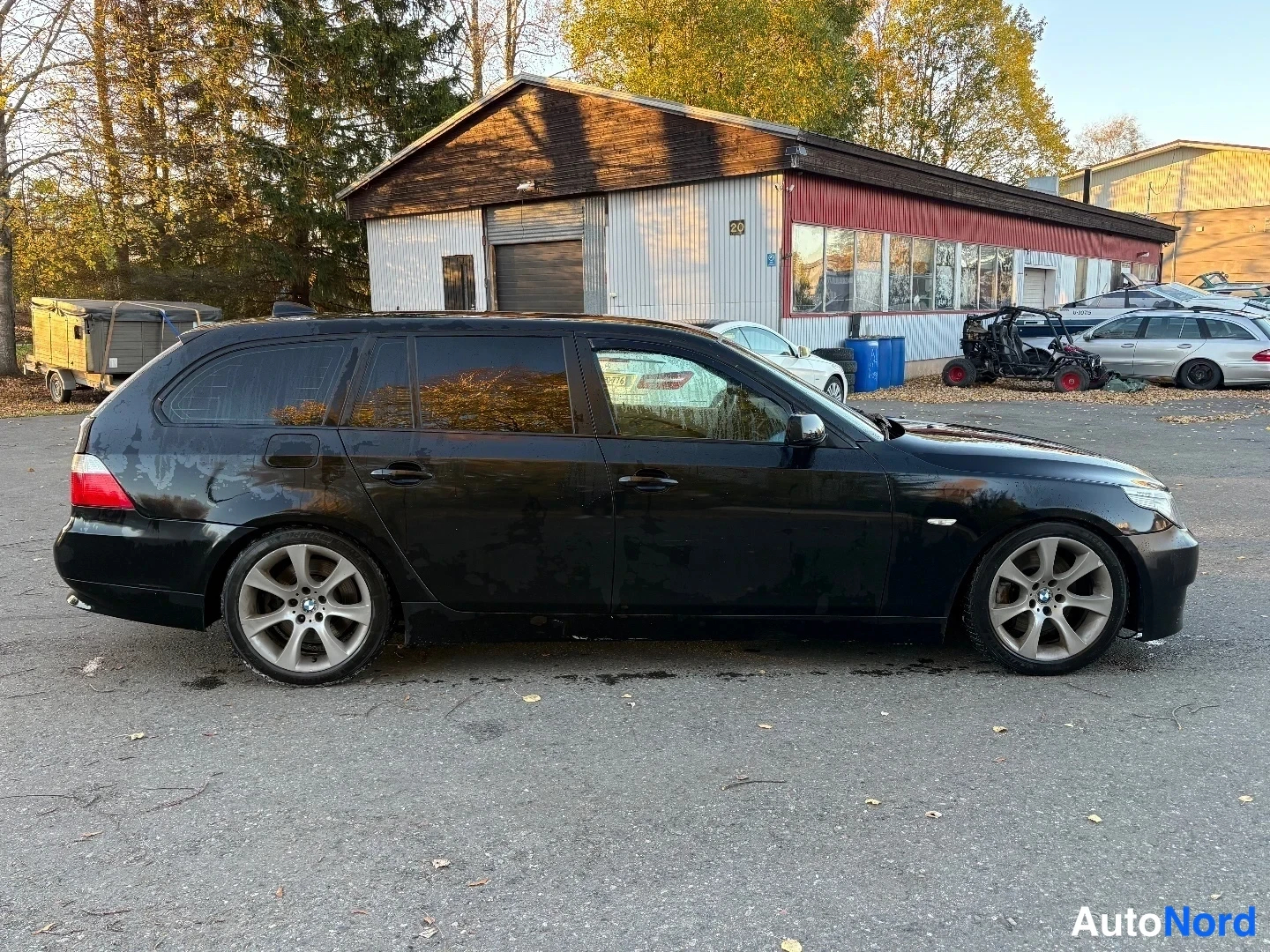 Black BMW 535d 2006, side, photo 5