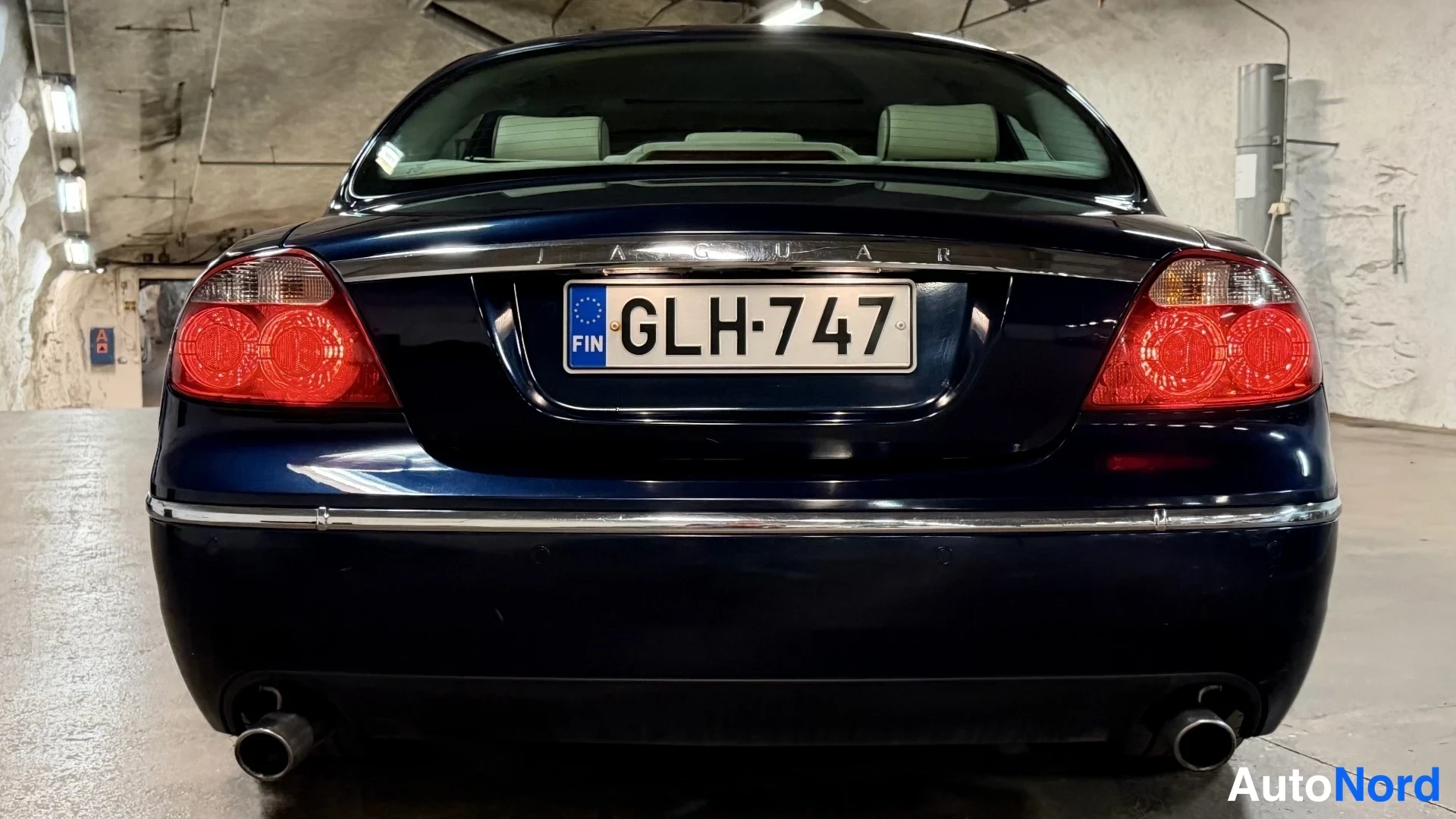 Sininen Jaguar S-Type 2006, takaa, kuva 16