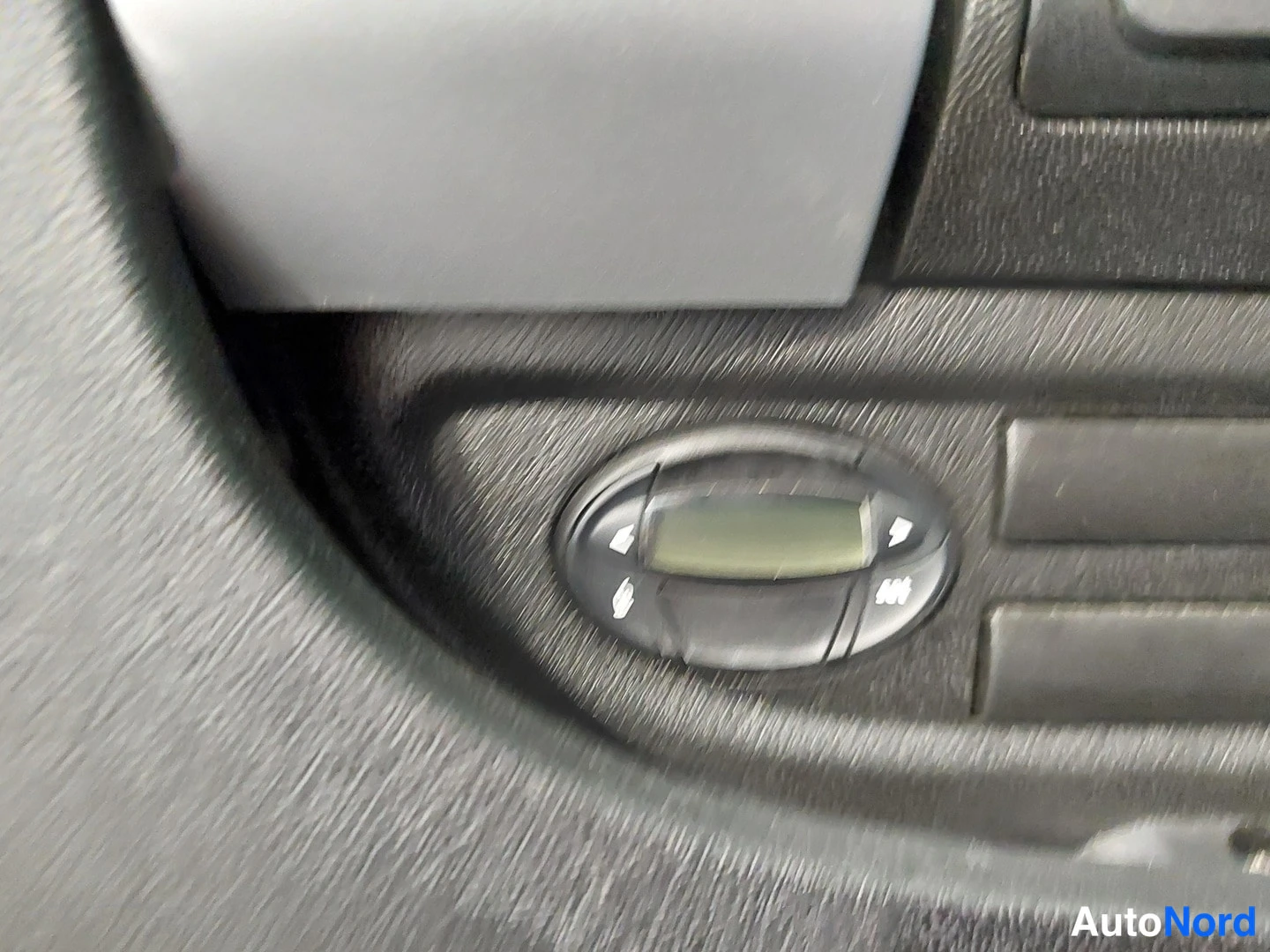 Punainen Citroen Jumper 2021, yksityiskohta, kuva 16