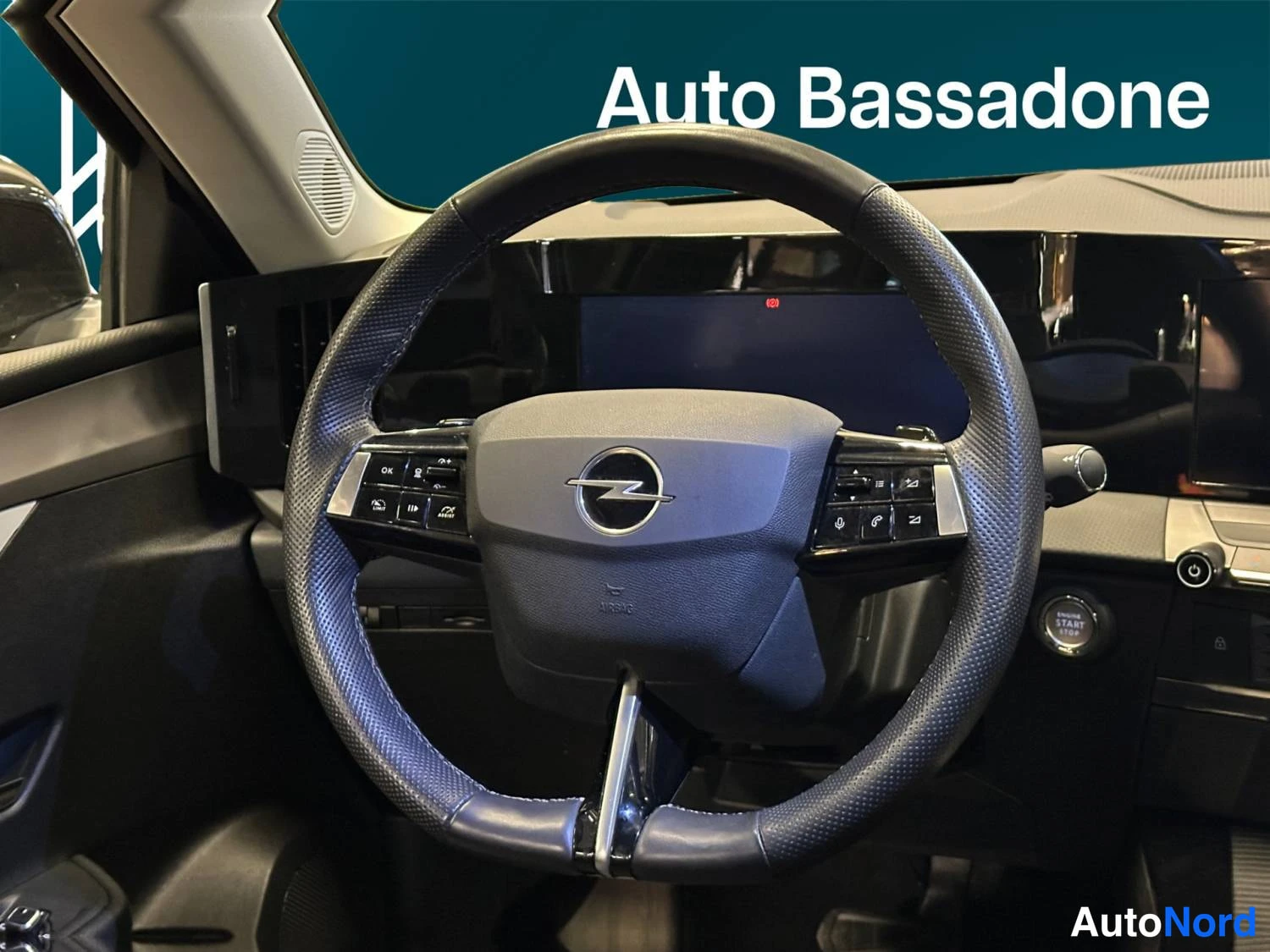 Musta Opel Astra Sports Tourer 2024, yksityiskohta, kuva 15