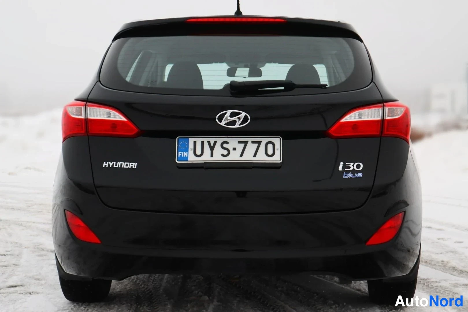 Musta Hyundai i30 2015, takaa, kuva 7