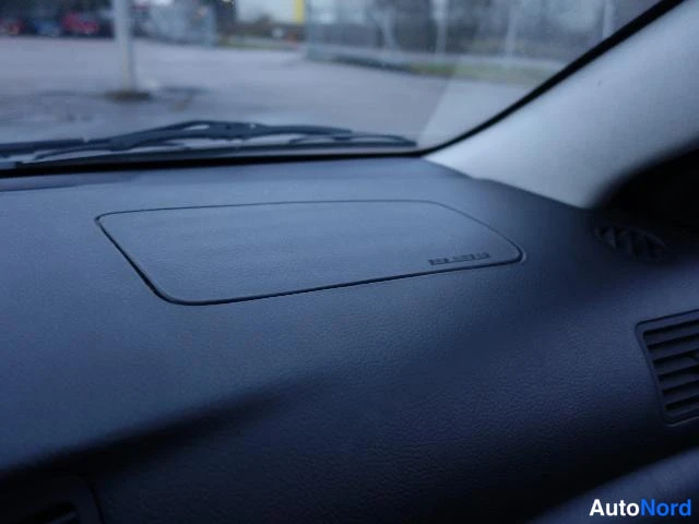 Hopea Toyota COROLLA 2003, ohjaamo, kuva 21