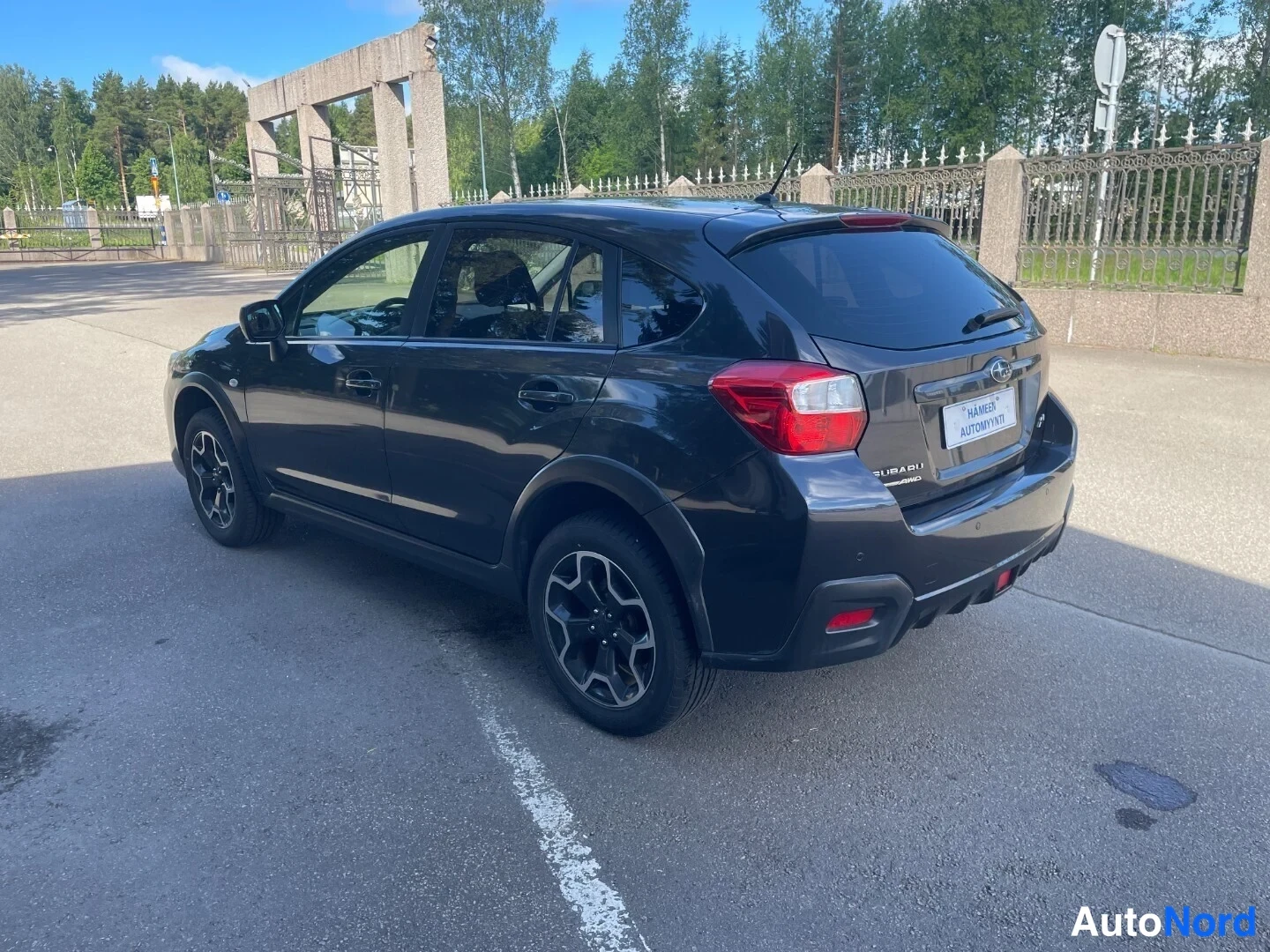 Harmaa Subaru XV 2012, takaviisto, kuva 4