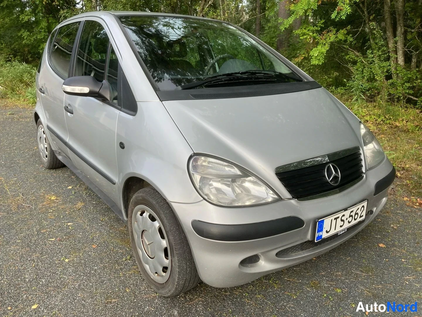 Hopea Mercedes-Benz A  Farmari 2004, etuviisto, keula oikealle, kuva 2