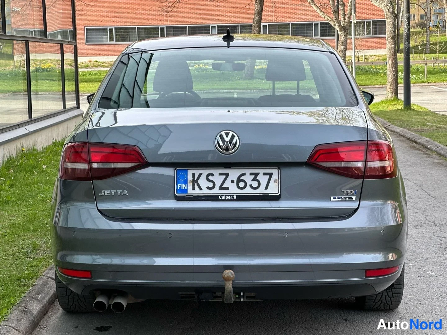 Harmaa Volkswagen Jetta 2017, takaa, kuva 8