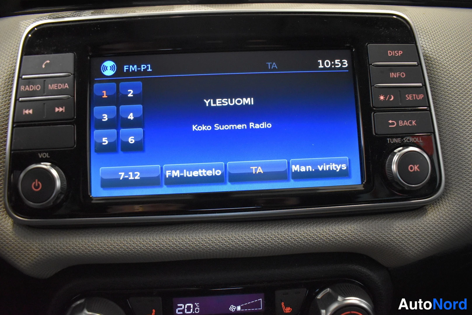 Valkoinen Nissan Micra 2018, yksityiskohta, kuva 13