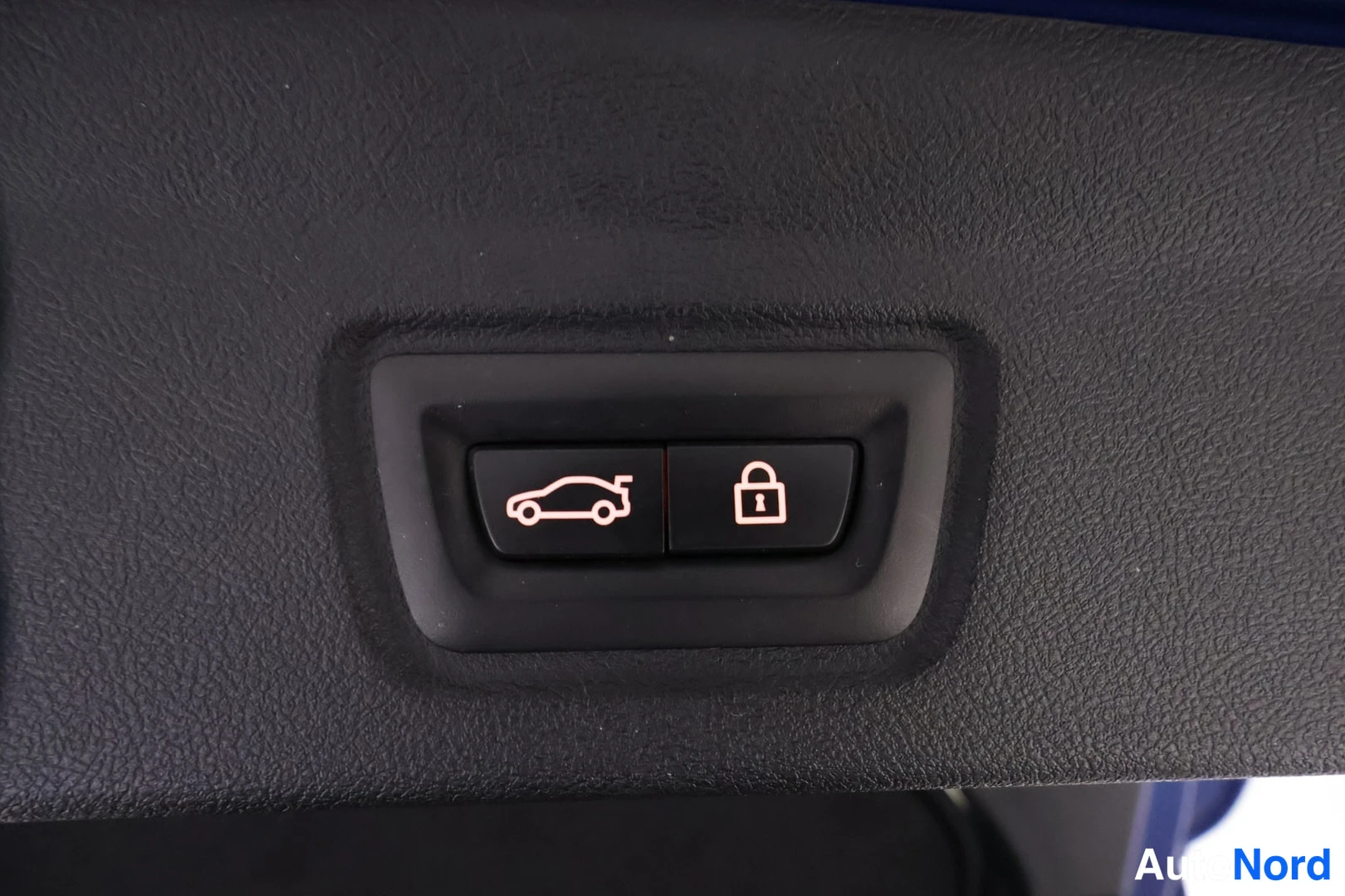 Sininen BMW i4 2022, yksityiskohta, kuva 25