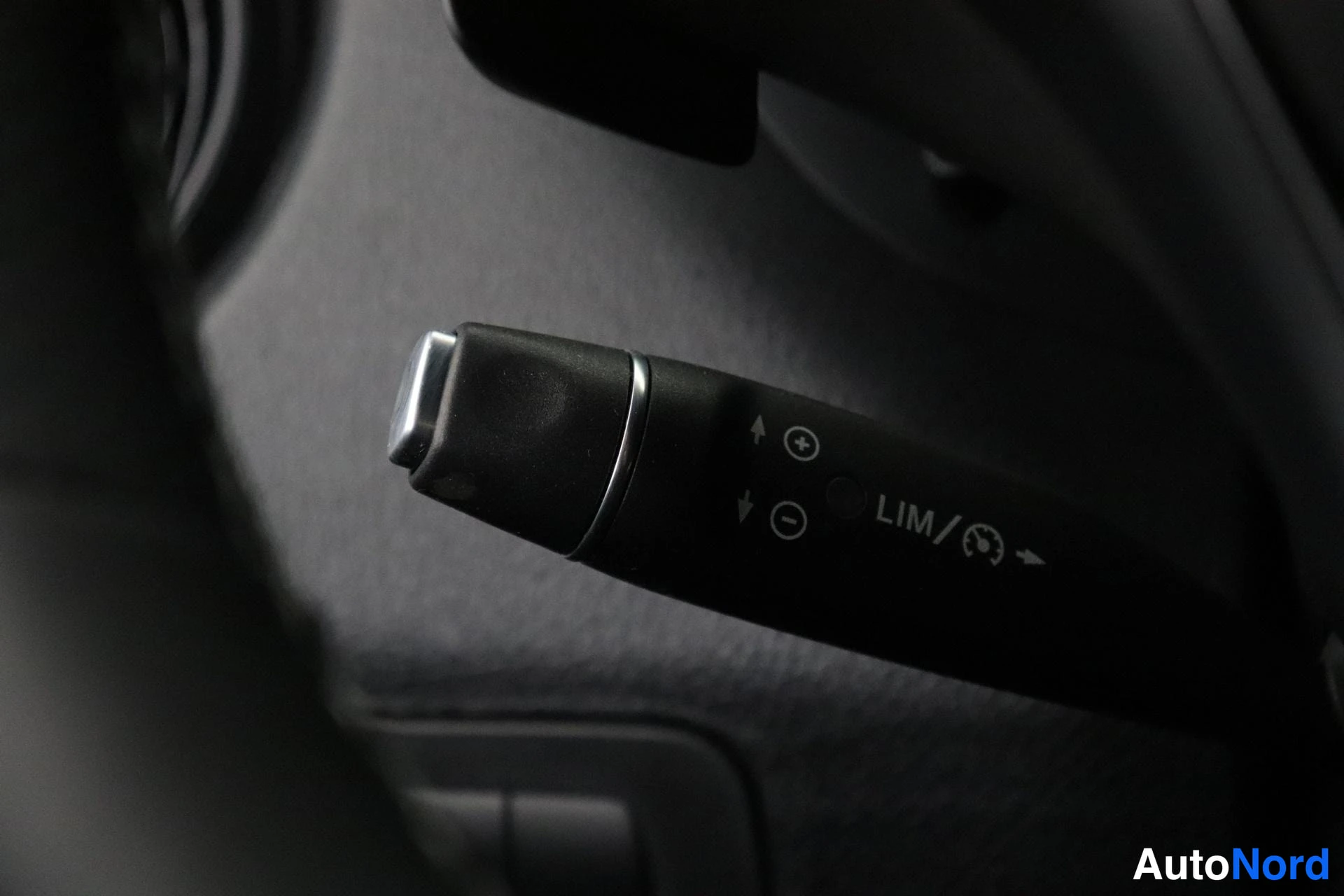 Valkoinen Mercedes-Benz Vito 2021, yksityiskohta, kuva 16