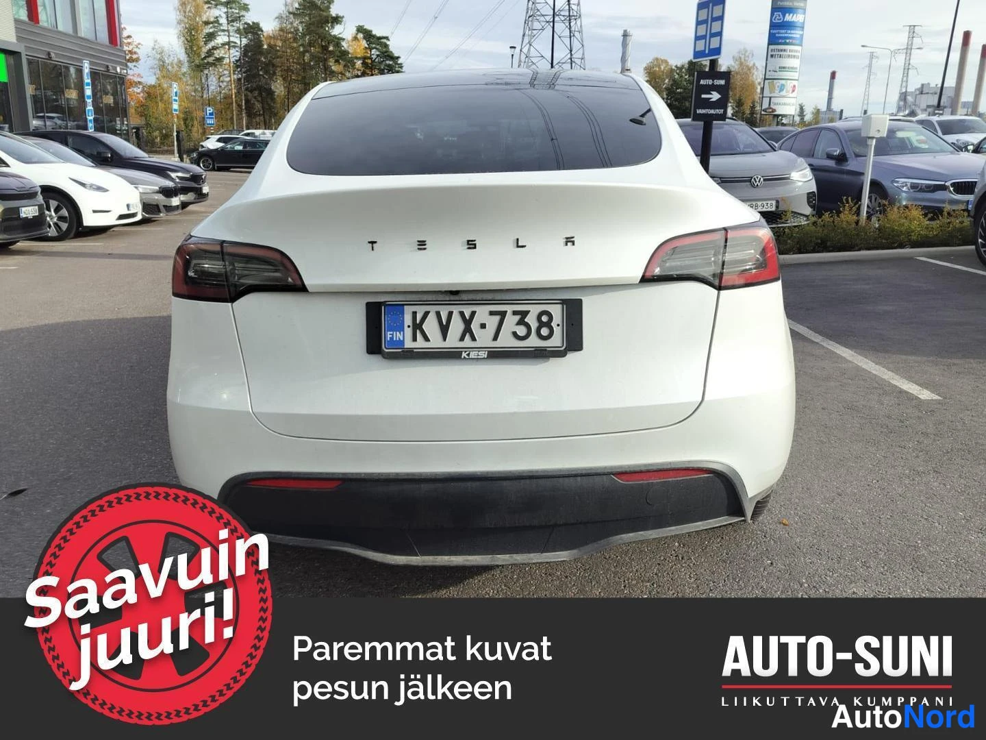 Valkoinen Tesla Model Y 2023, takaa, kuva 6