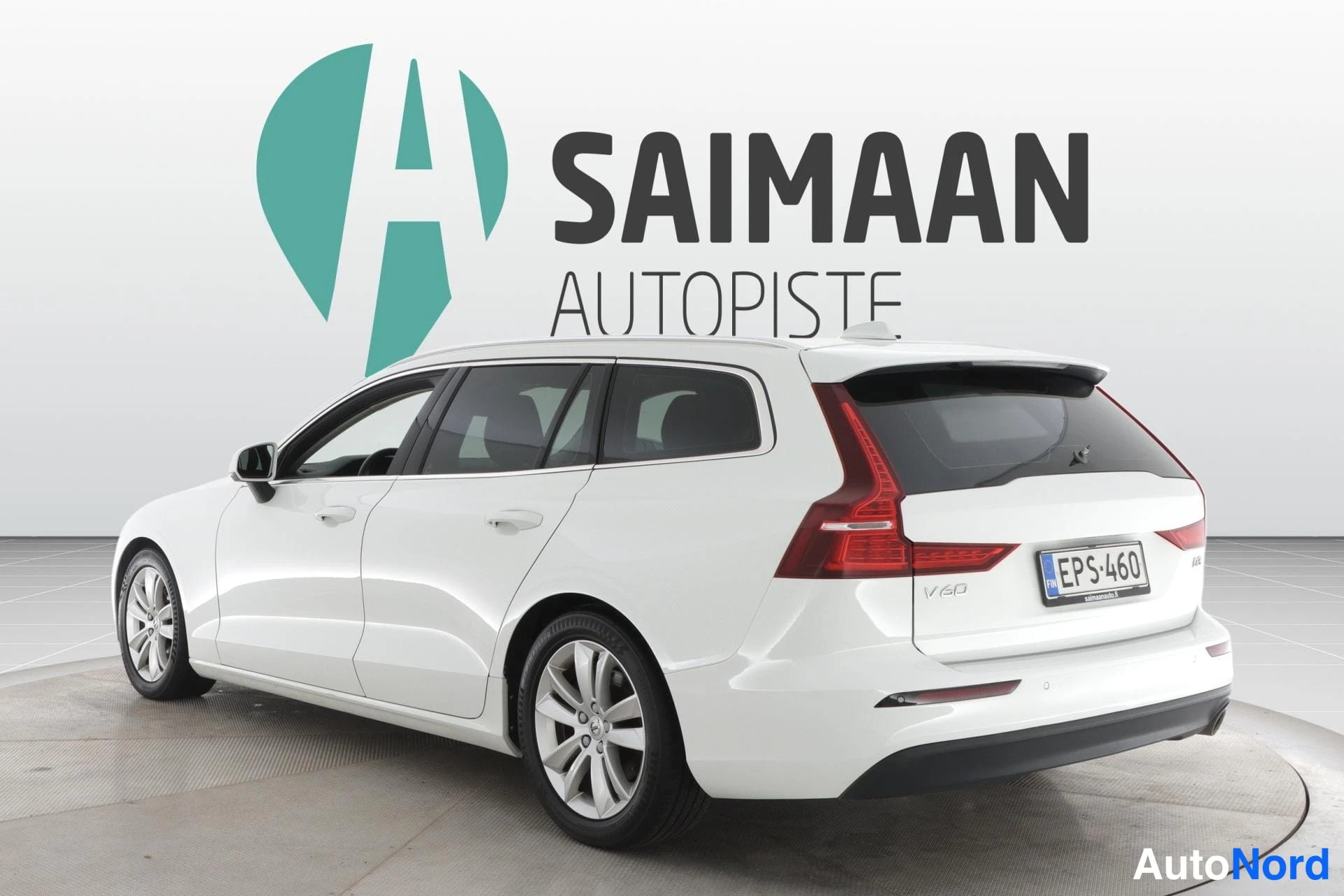 Valkoinen Volvo V60 2019, takaviisto, kuva 7