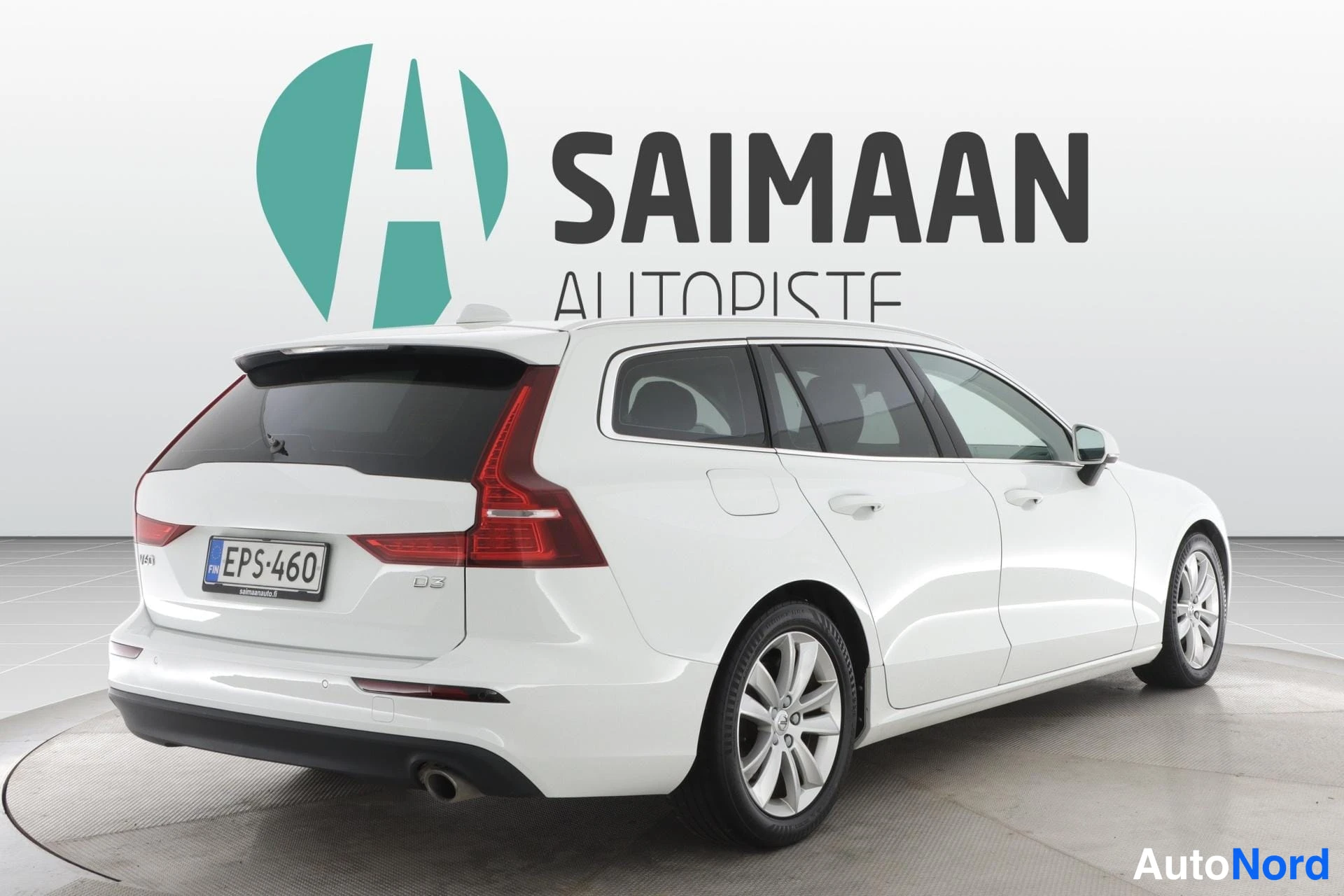 Valkoinen Volvo V60 2019, takaviisto, kuva 6