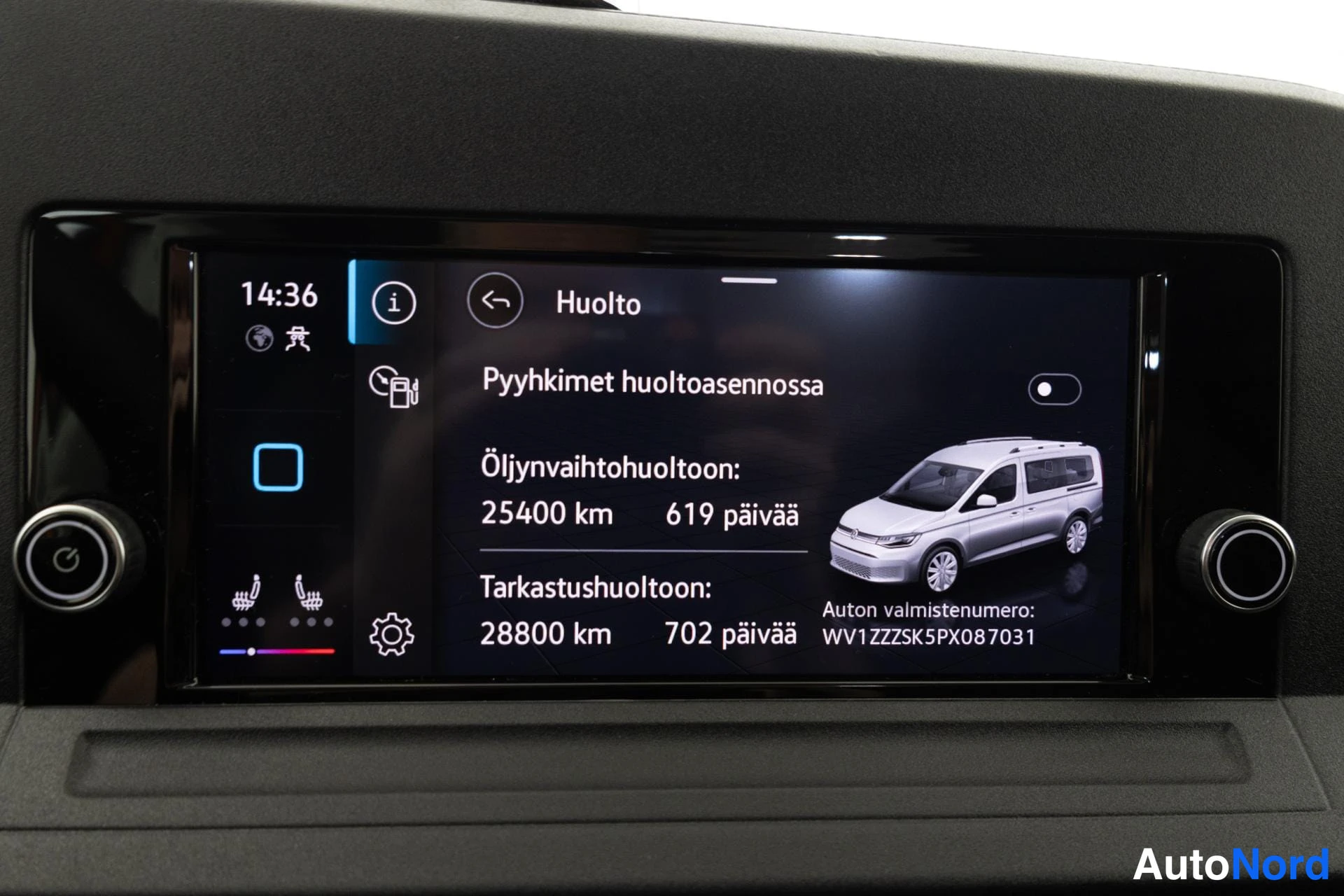 Orange Volkswagen Caddy Maxi 2023, detalj, bild 18