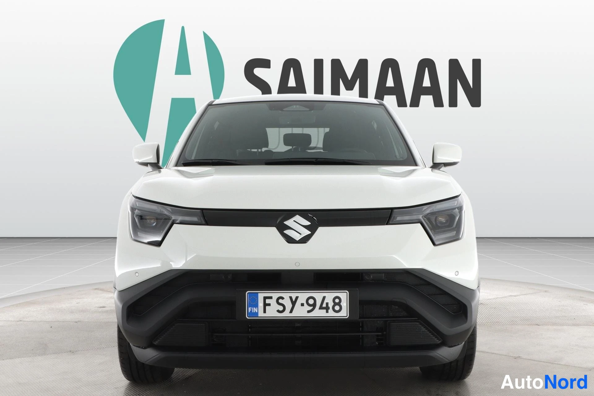 Valkoinen Suzuki Vitara 2026, edestä, kuva 3
