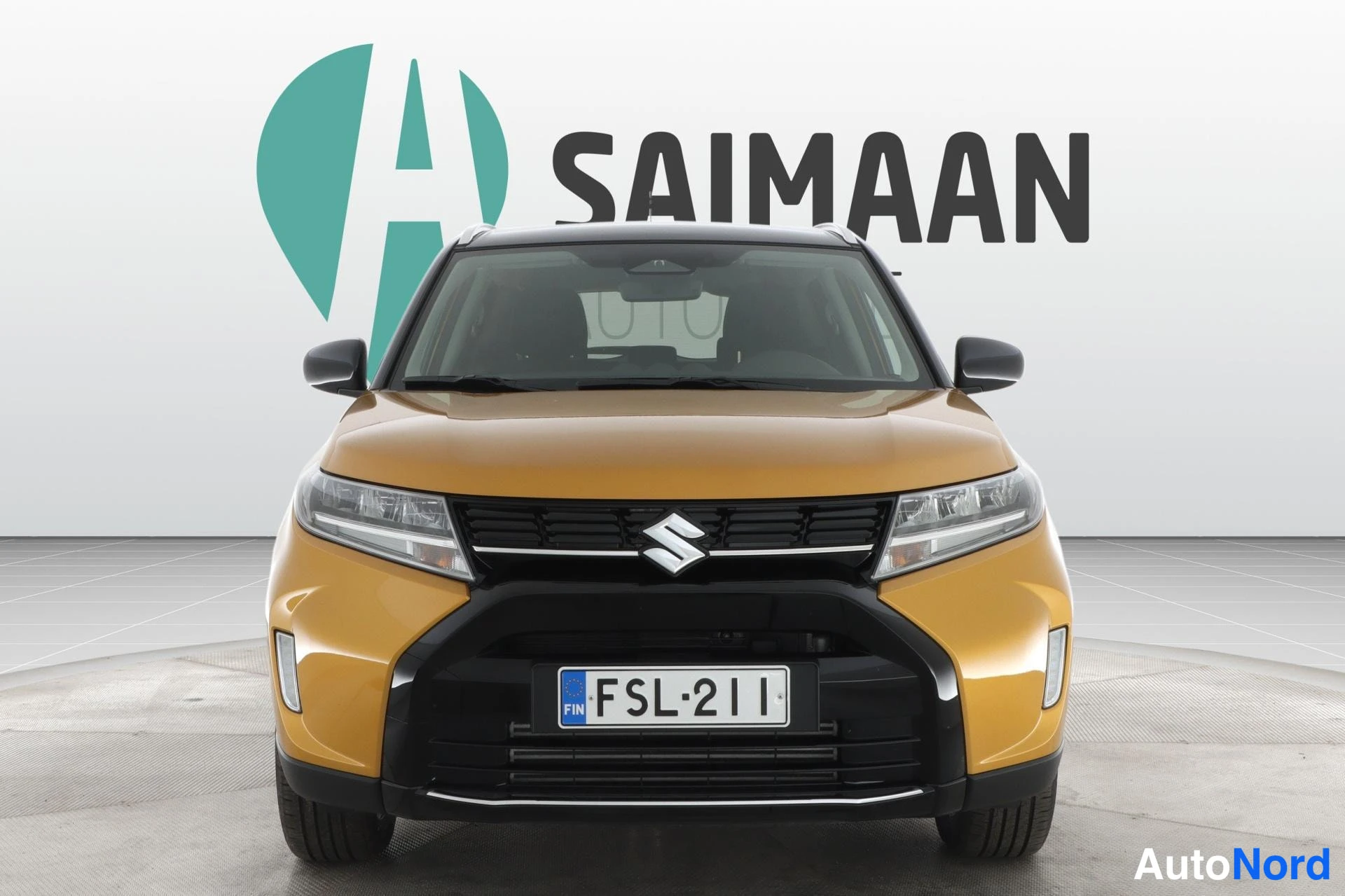 Keltainen Suzuki Vitara 2026, edestä, kuva 4