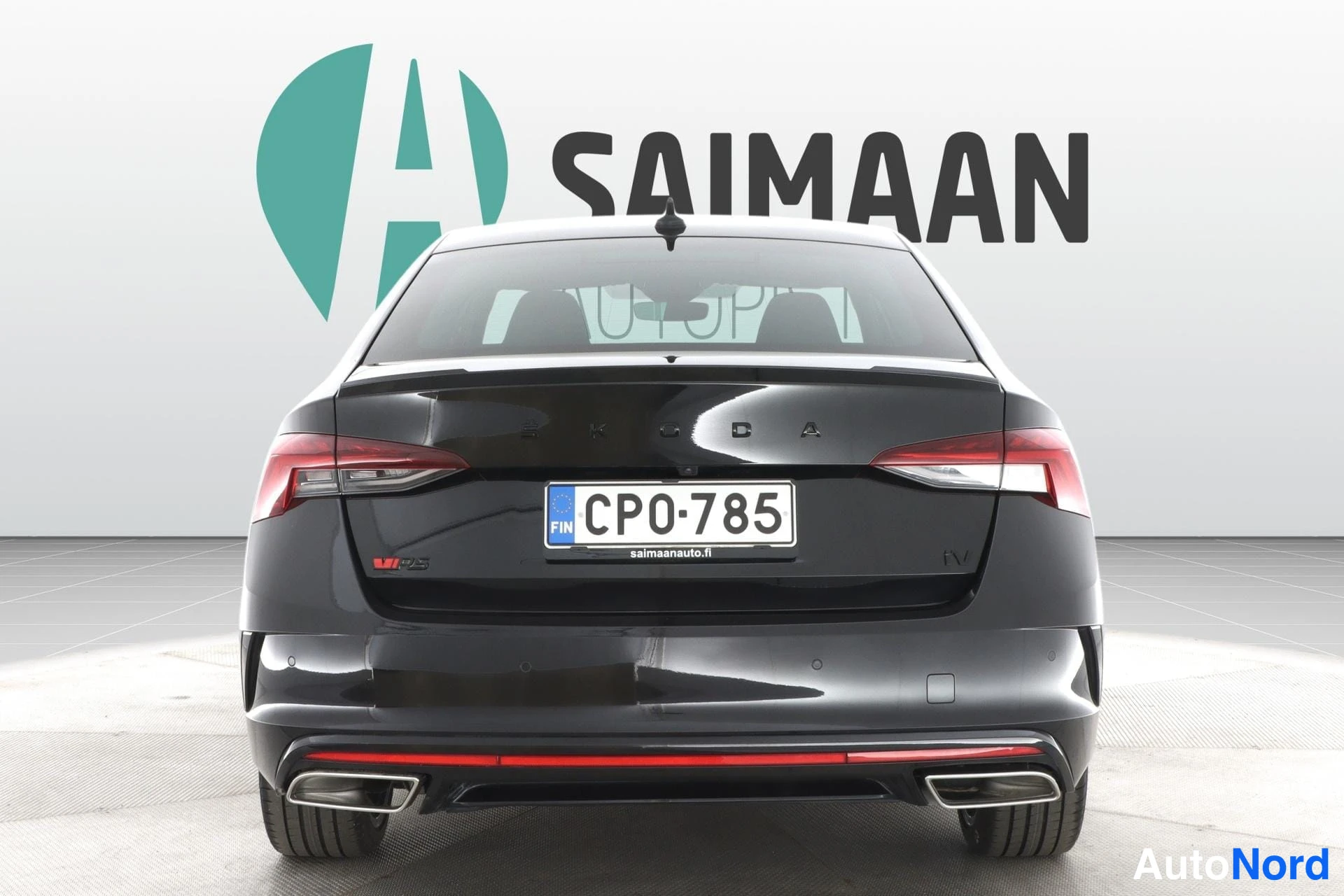 Musta Skoda Octavia 2021, takaa, kuva 7