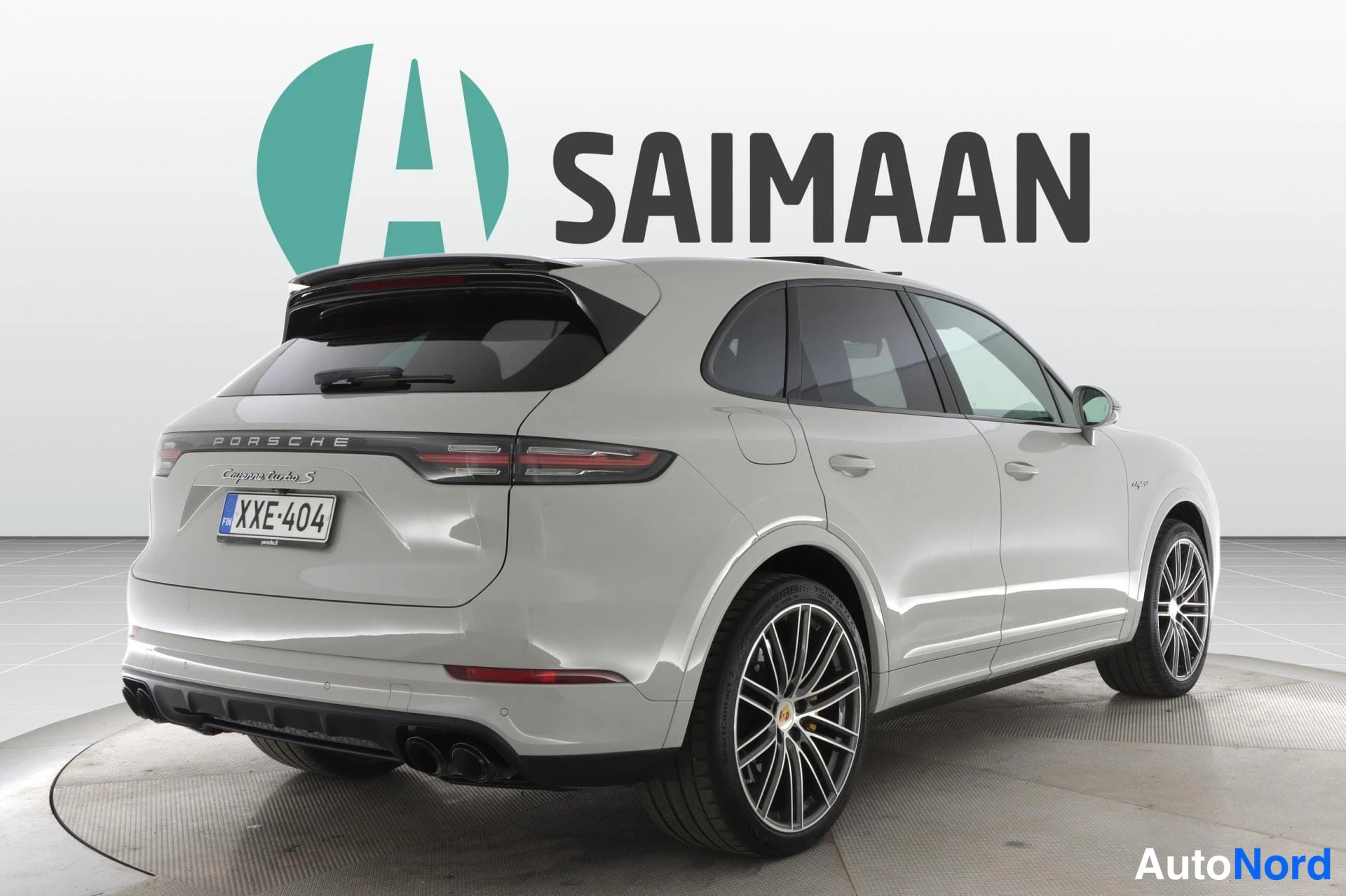 Harmaa Porsche Cayenne 2020, takaviisto, kuva 8