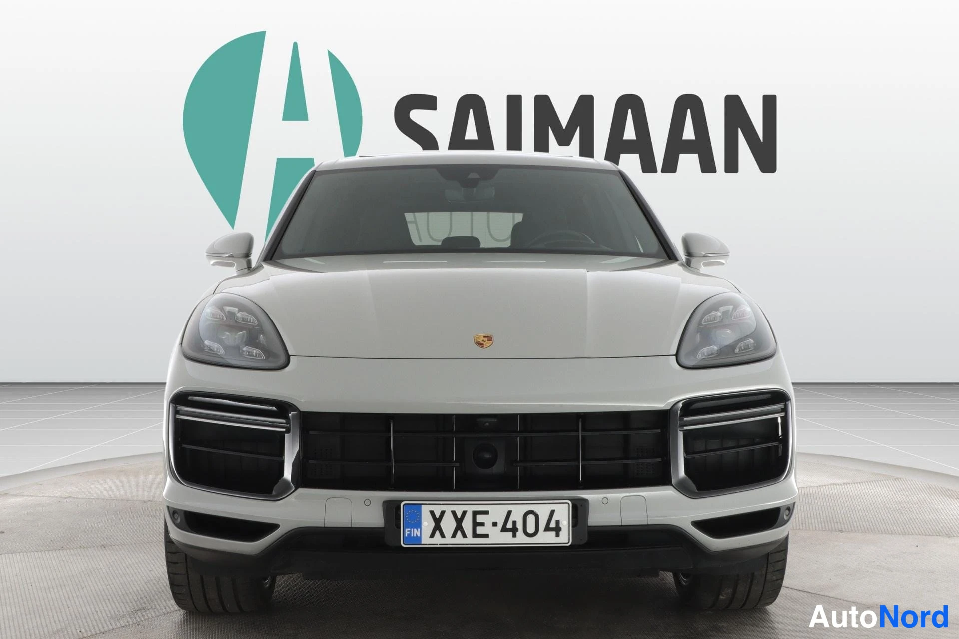 Harmaa Porsche Cayenne 2020, edestä, kuva 4