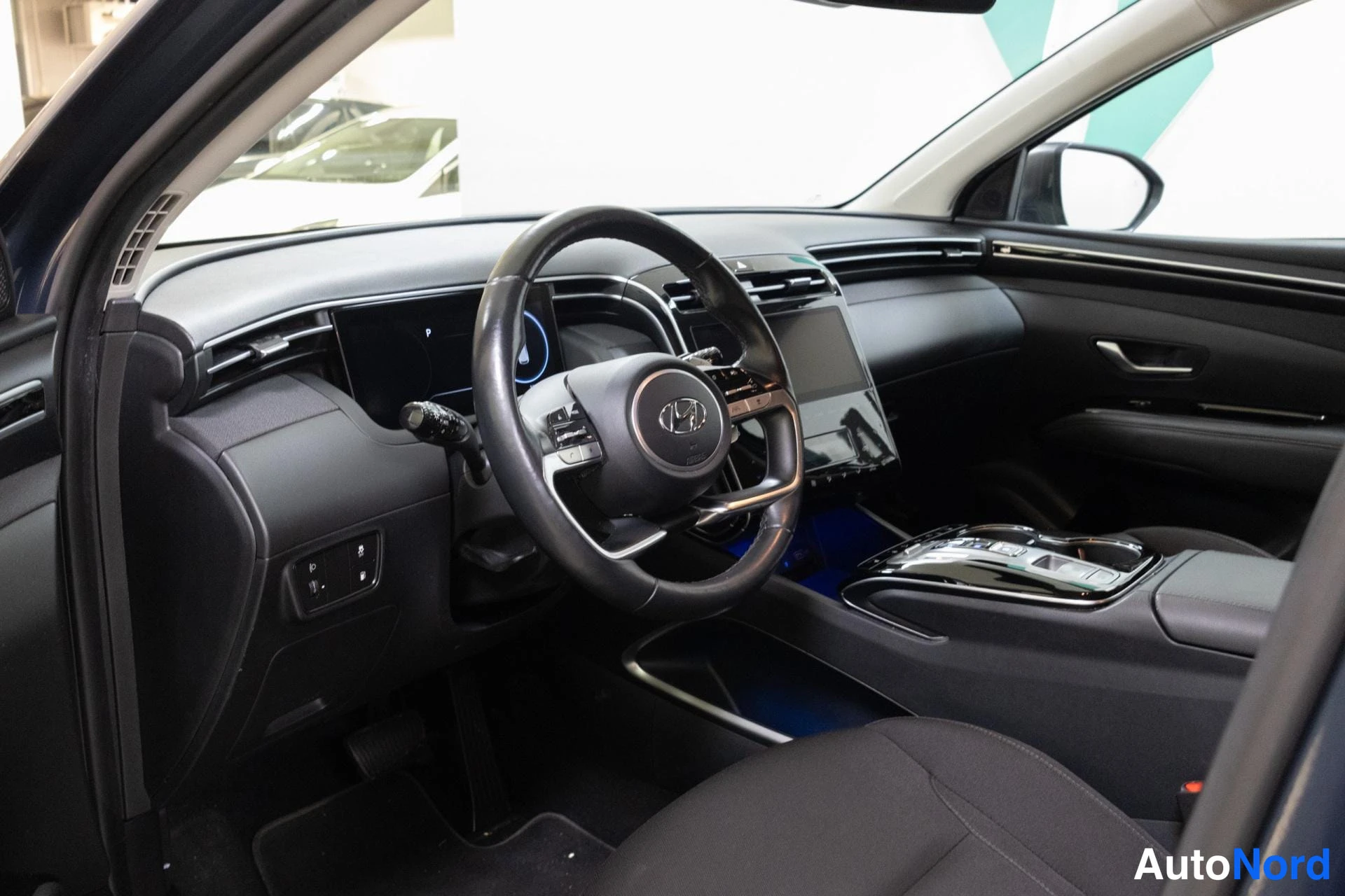 Sininen Hyundai Tucson 2021, ohjaamo, kuva 8