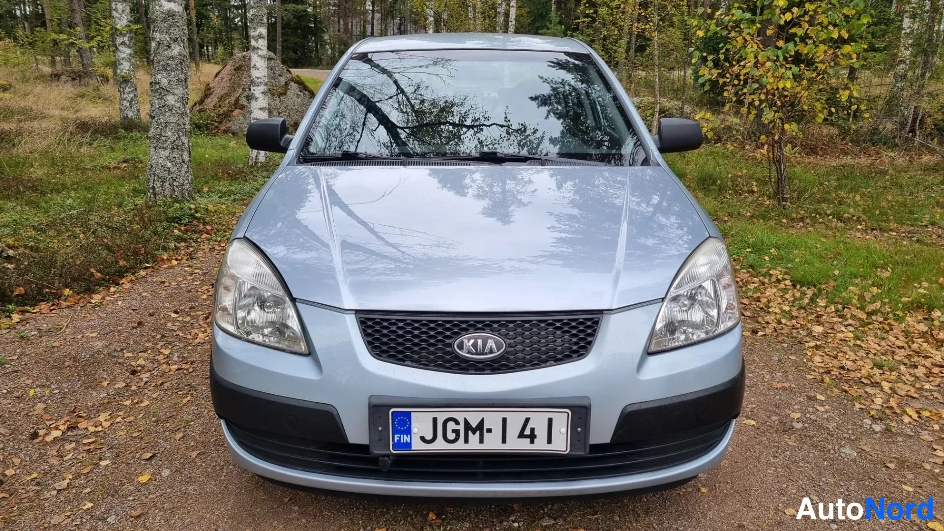 Sininen Kia Rio 2006, edestä, kuva 3