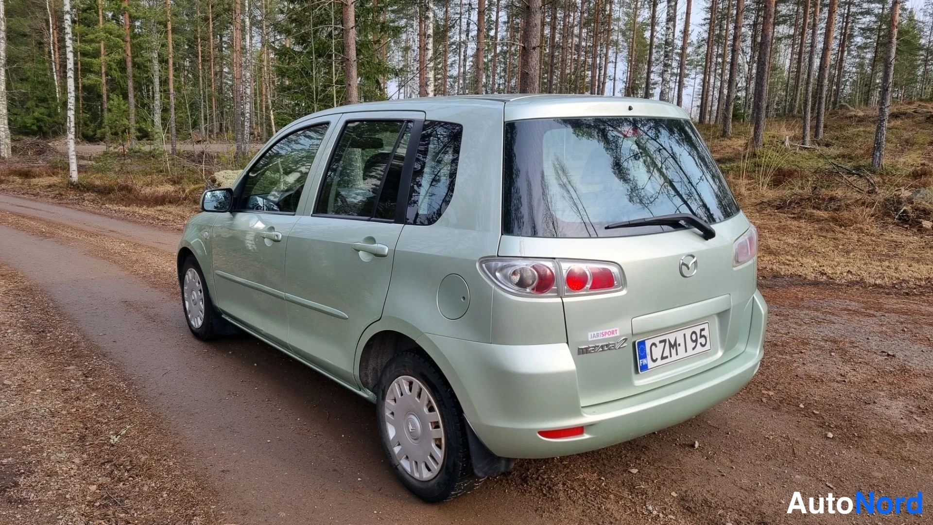 Vihreä Mazda 2 2007, takaviisto, kuva 5