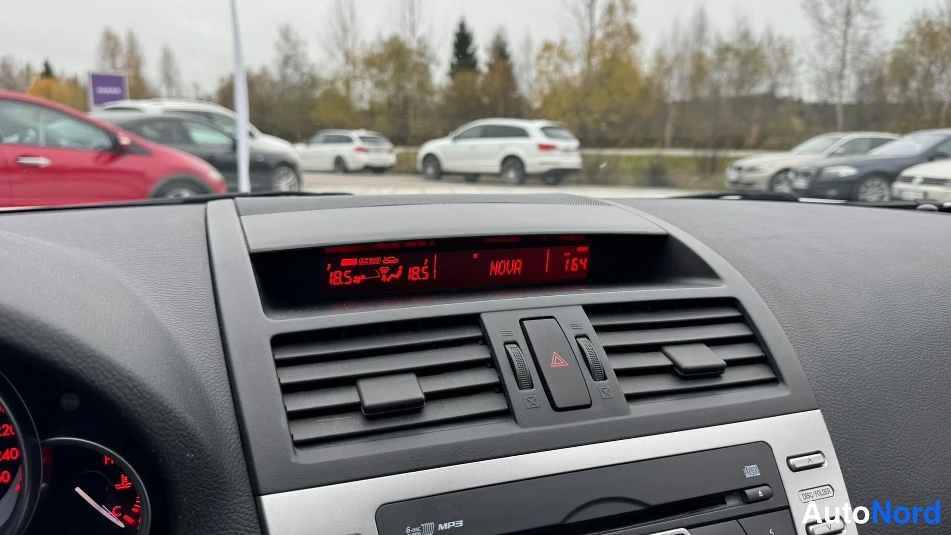 Harmaa Mazda 6 2008, ohjaamo, kuva 10