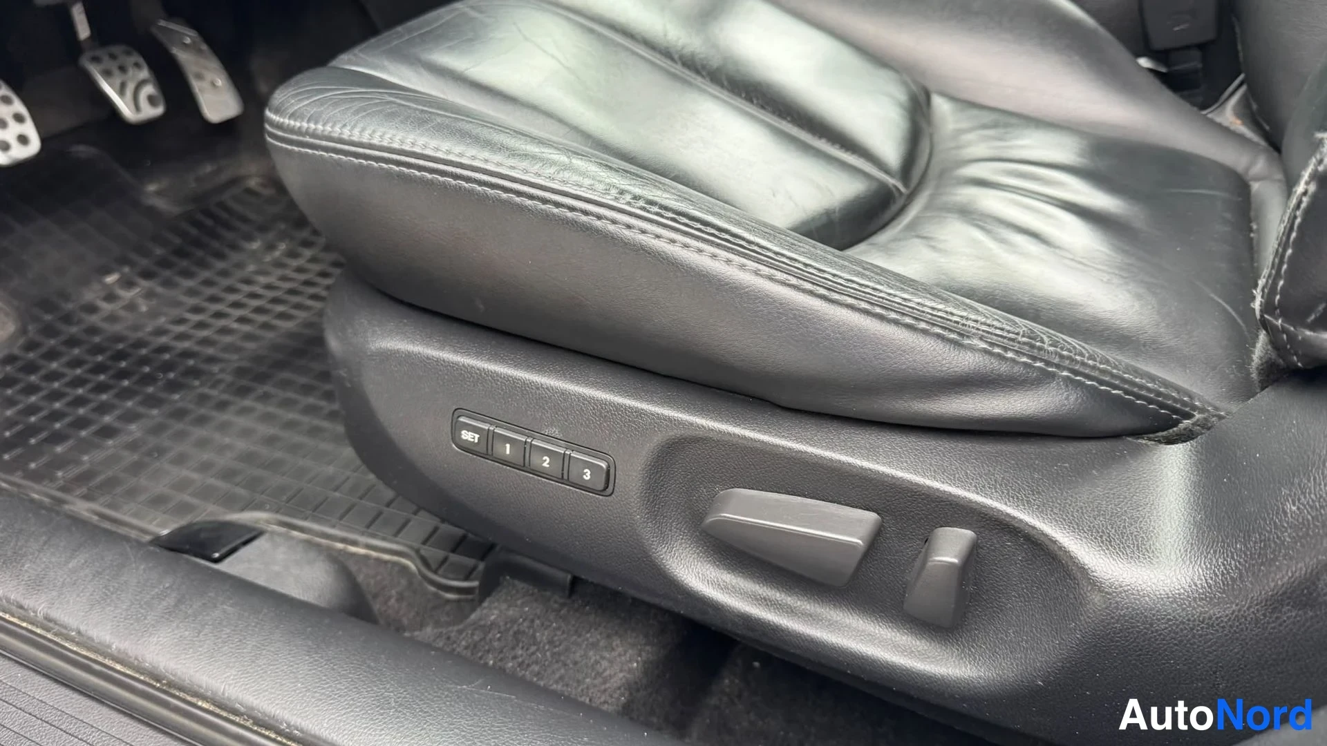 Harmaa Mazda 6 2008, yksityiskohta, kuva 17