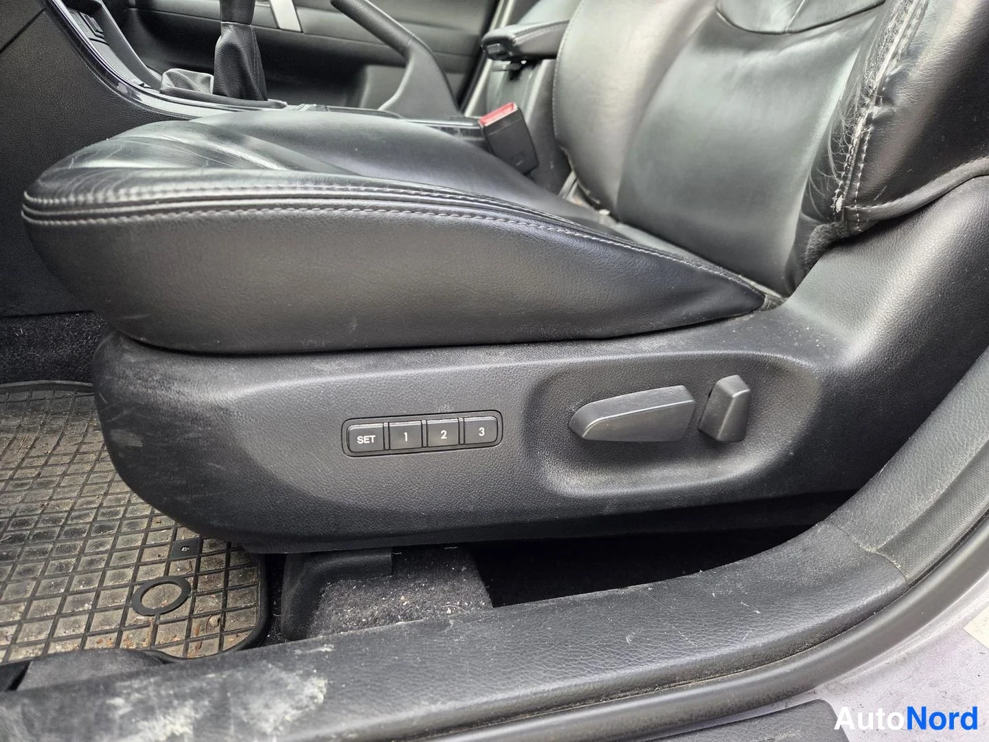 Harmaa Mazda 6 2008, yksityiskohta, kuva 5