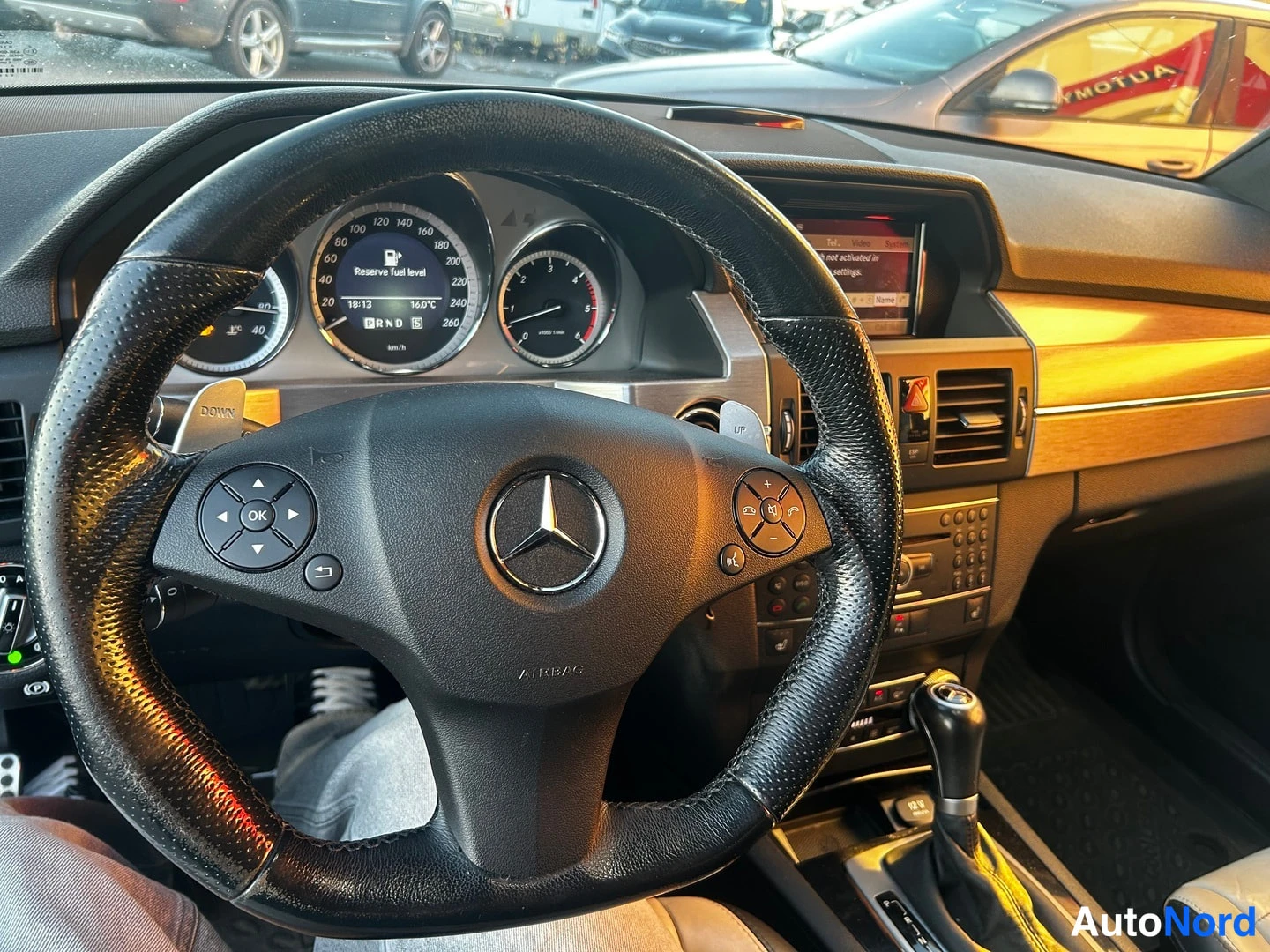 Musta Mercedes-Benz GLK 320 CDI 4MATIC 2009, ohjaamo, kuva 7