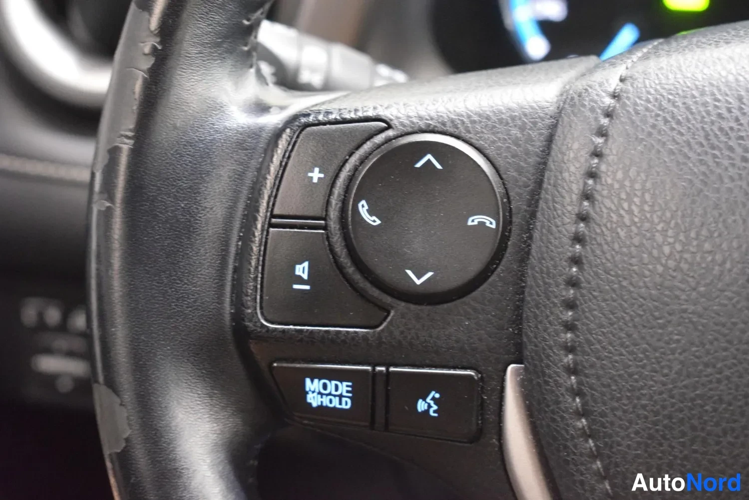 Beige Toyota RAV4 2017, yksityiskohta, kuva 13
