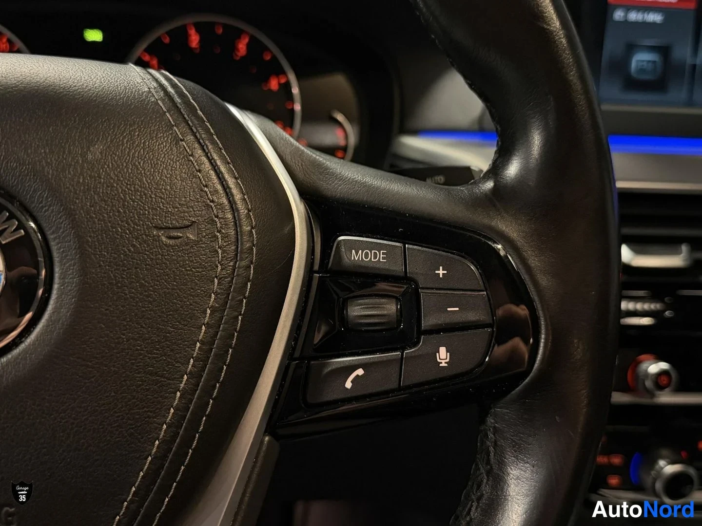 Musta BMW 530d xDrive 2017, yksityiskohta, kuva 27