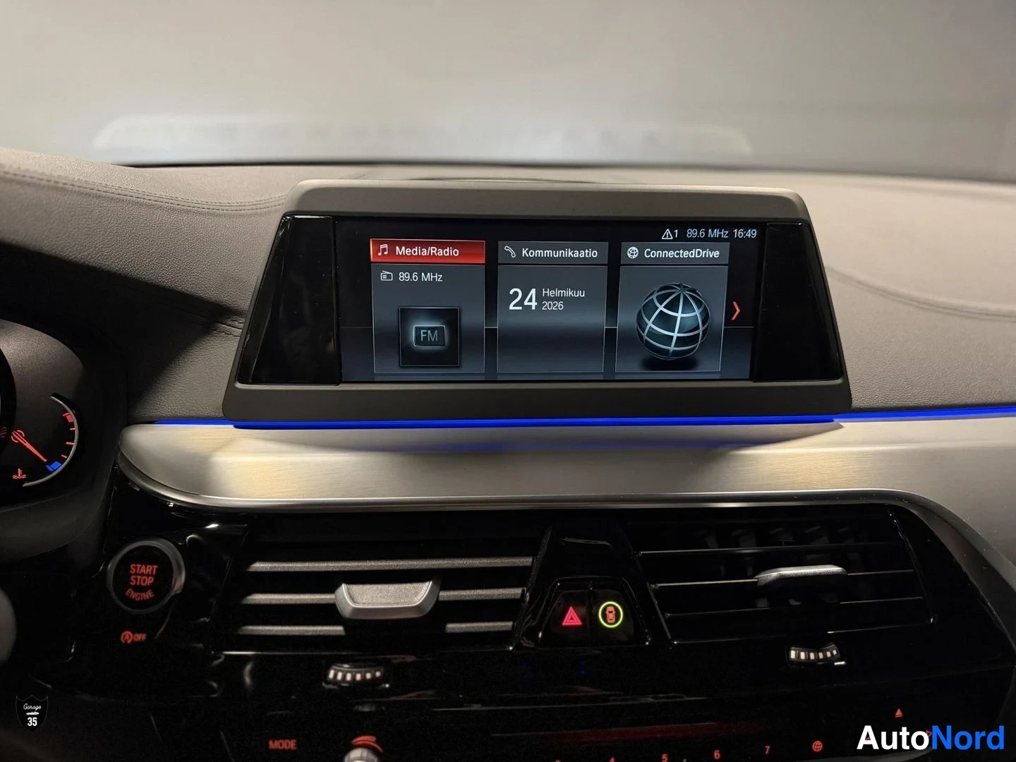 Musta BMW 530d xDrive 2017, yksityiskohta, kuva 17