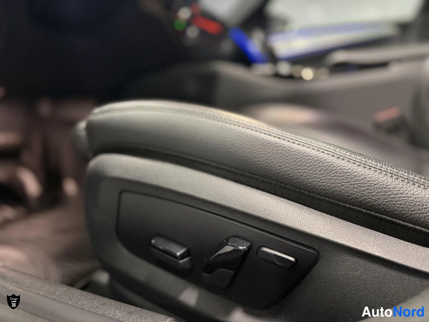 Musta BMW 530d xDrive 2017, yksityiskohta, kuva 31