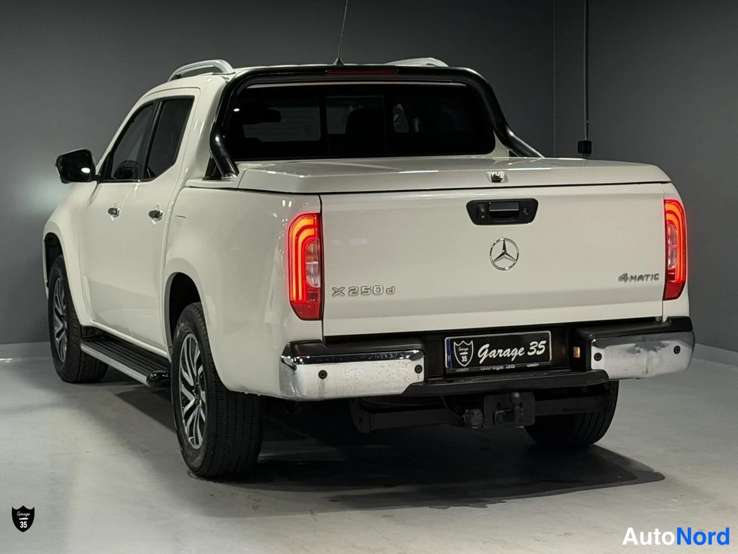 Valkoinen Mercedes-Benz X d 2018, takaviisto, kuva 7
