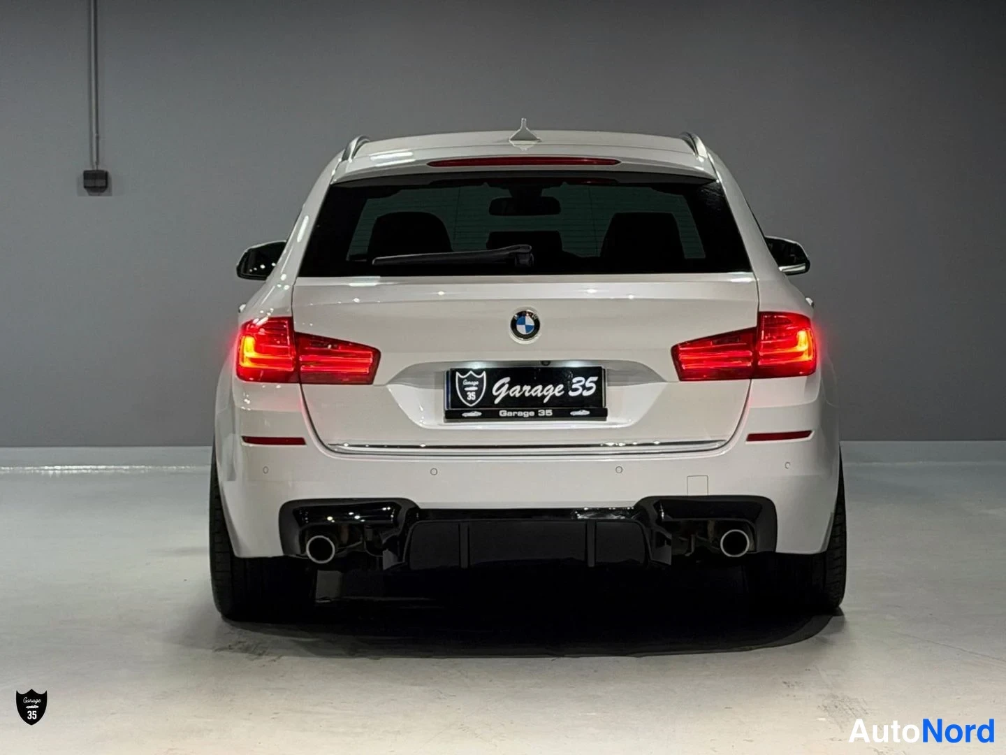 Valkoinen BMW 535d xDrive 2016, takaa, kuva 10
