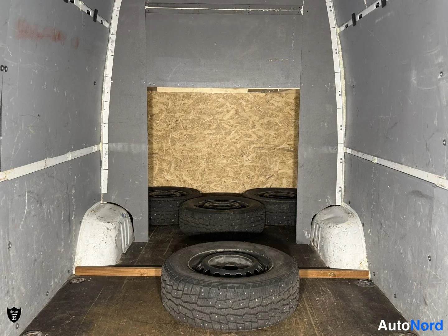 Valkoinen Mercedes-Benz Sprinter 316 CDI 2015, tavaratila, kuva 17