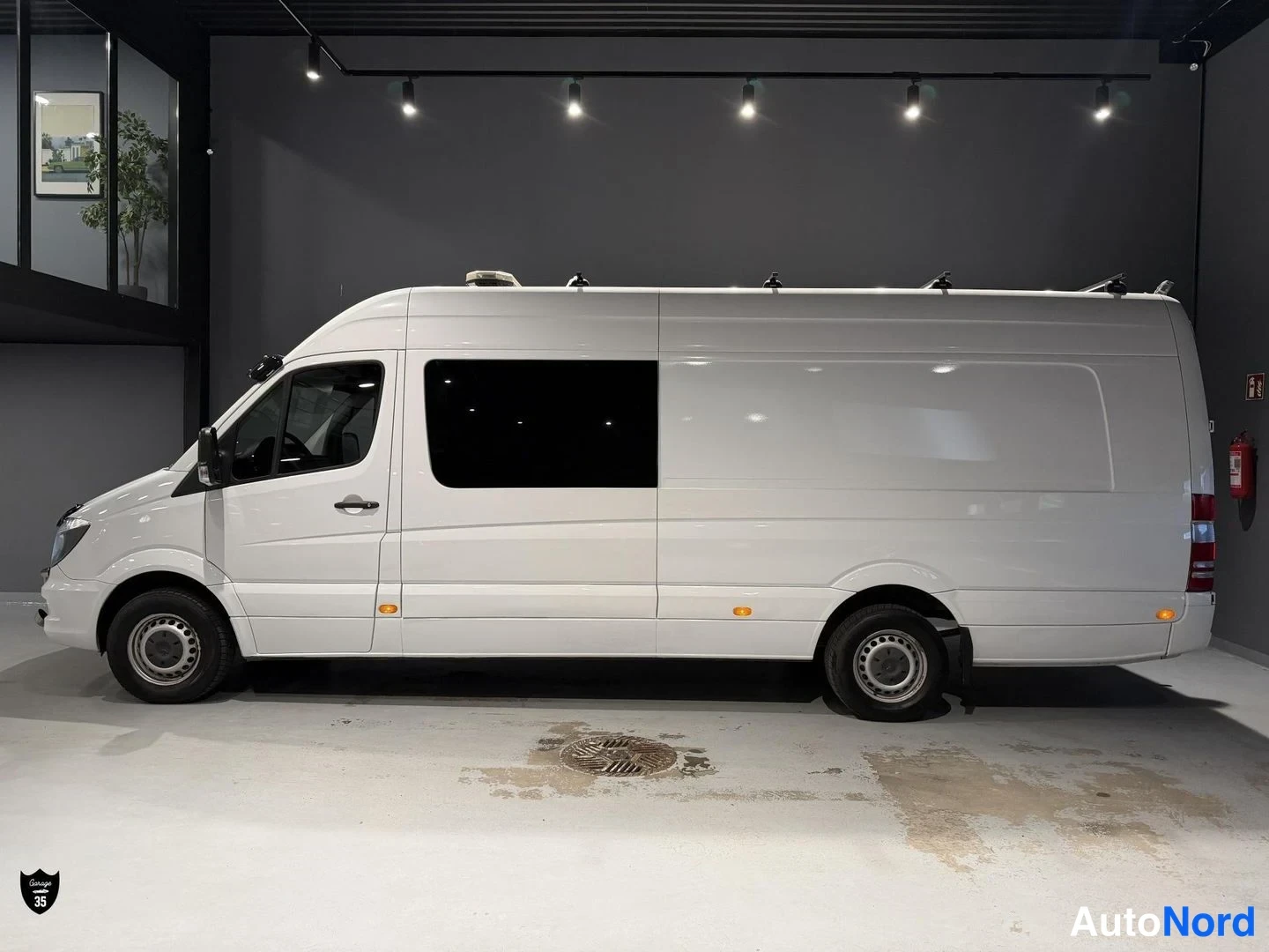 Valkoinen Mercedes-Benz Sprinter 316 CDI 2015, sivulta, kuva 7