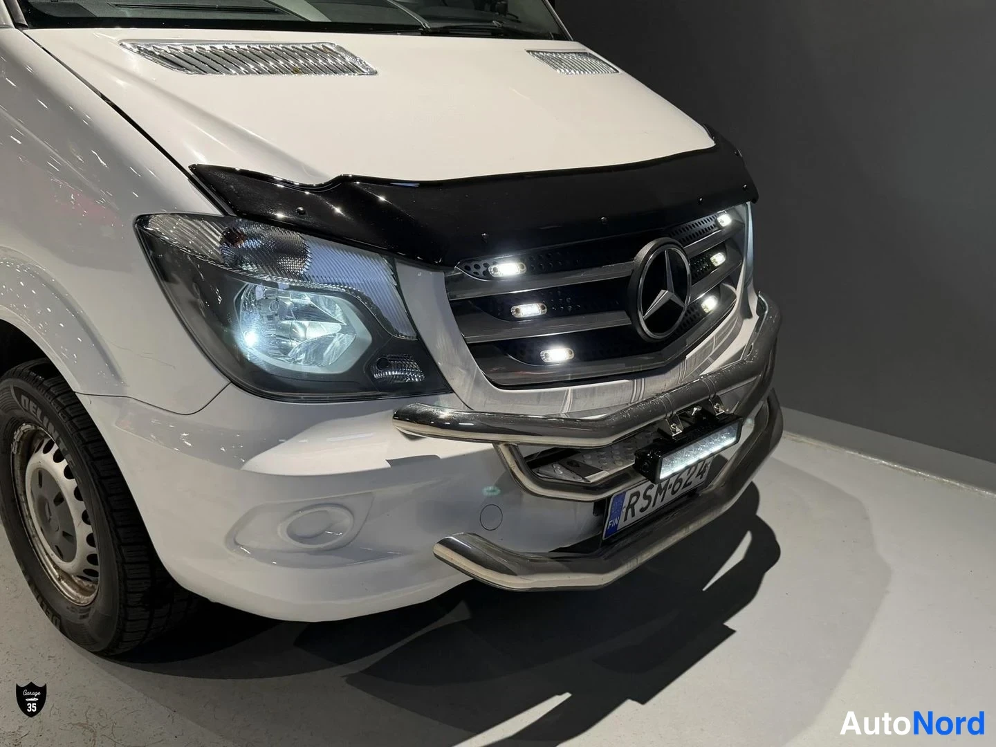 Valkoinen Mercedes-Benz Sprinter 316 CDI 2015, yksityiskohta, kuva 18