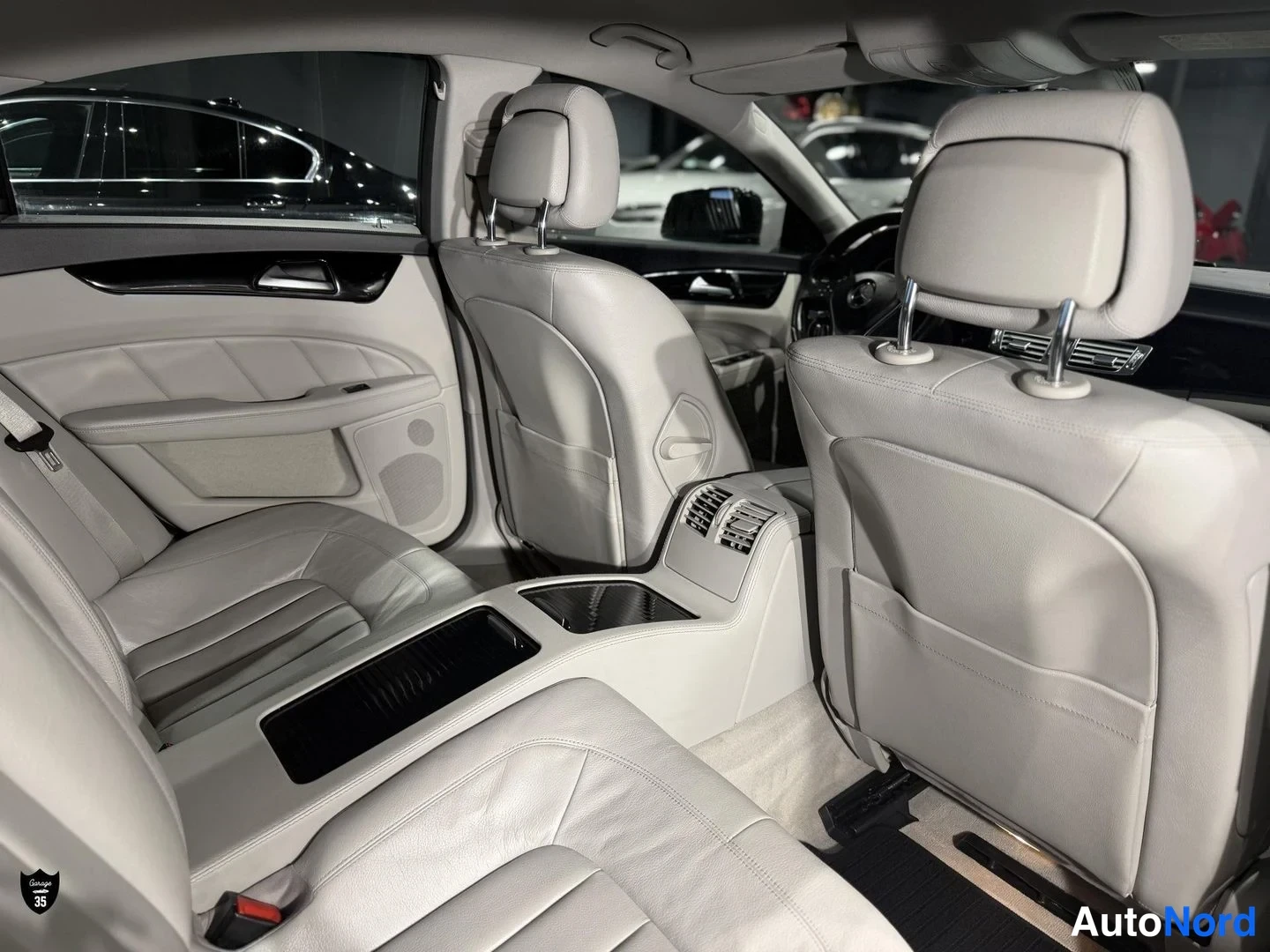 Musta Mercedes-Benz CLS 350 CDI 4MATIC 2012, takaistuimet, kuva 19