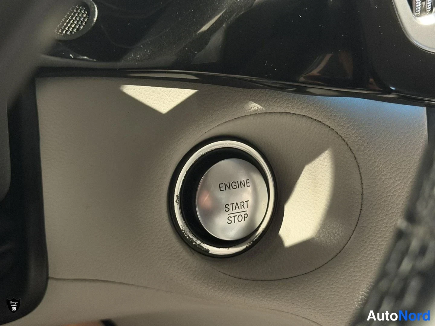 Musta Mercedes-Benz CLS 350 CDI 4MATIC 2012, yksityiskohta, kuva 30
