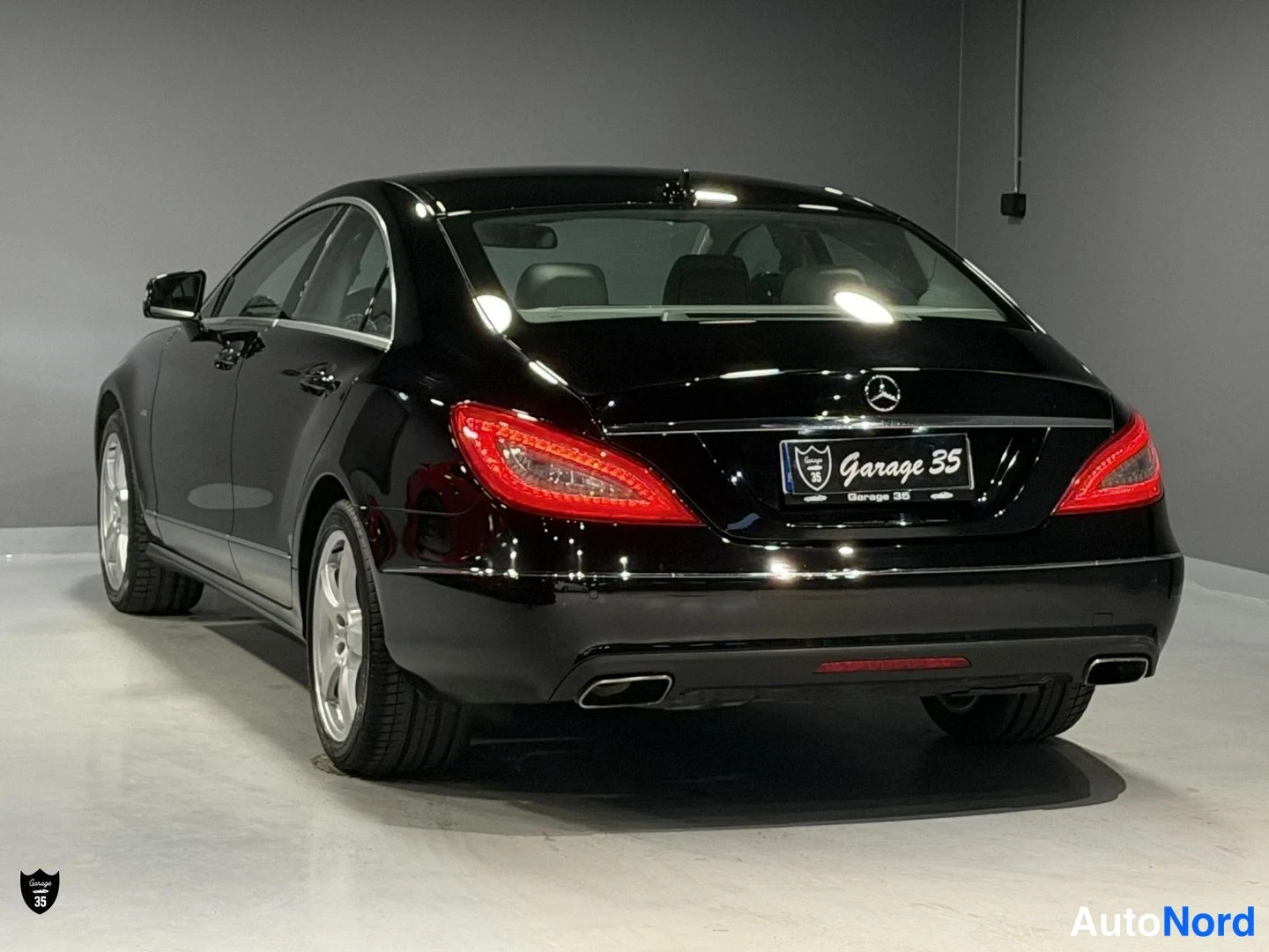 Musta Mercedes-Benz CLS 350 CDI 4MATIC 2012, takaviisto, kuva 7