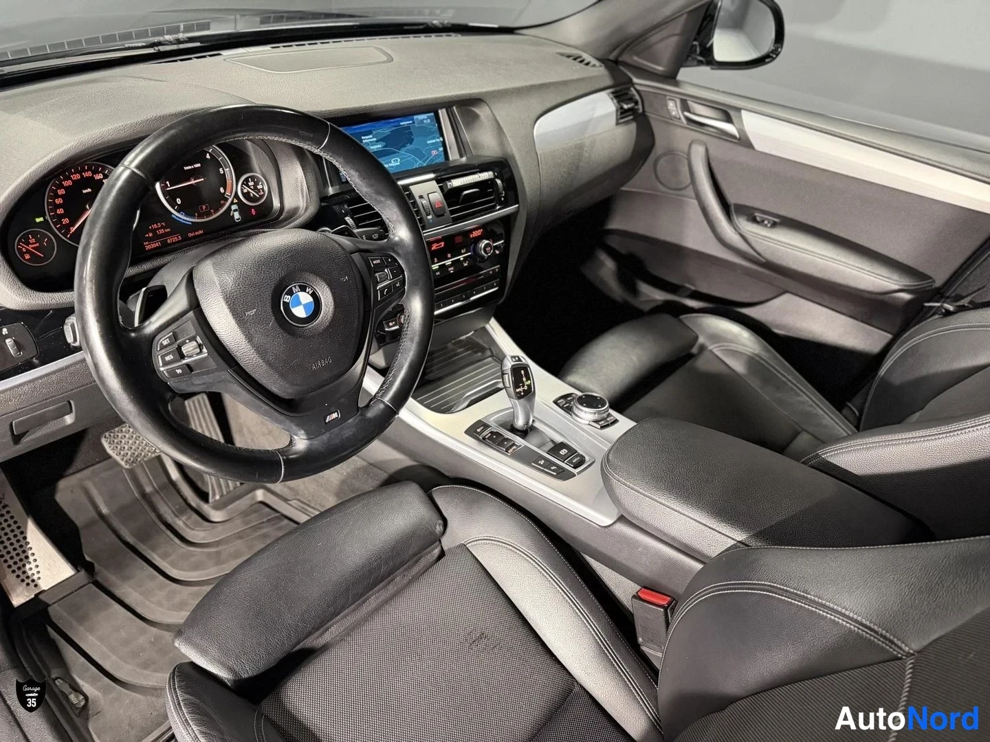 Musta BMW X4 xDrive20d 2015, ohjaamo, kuva 11