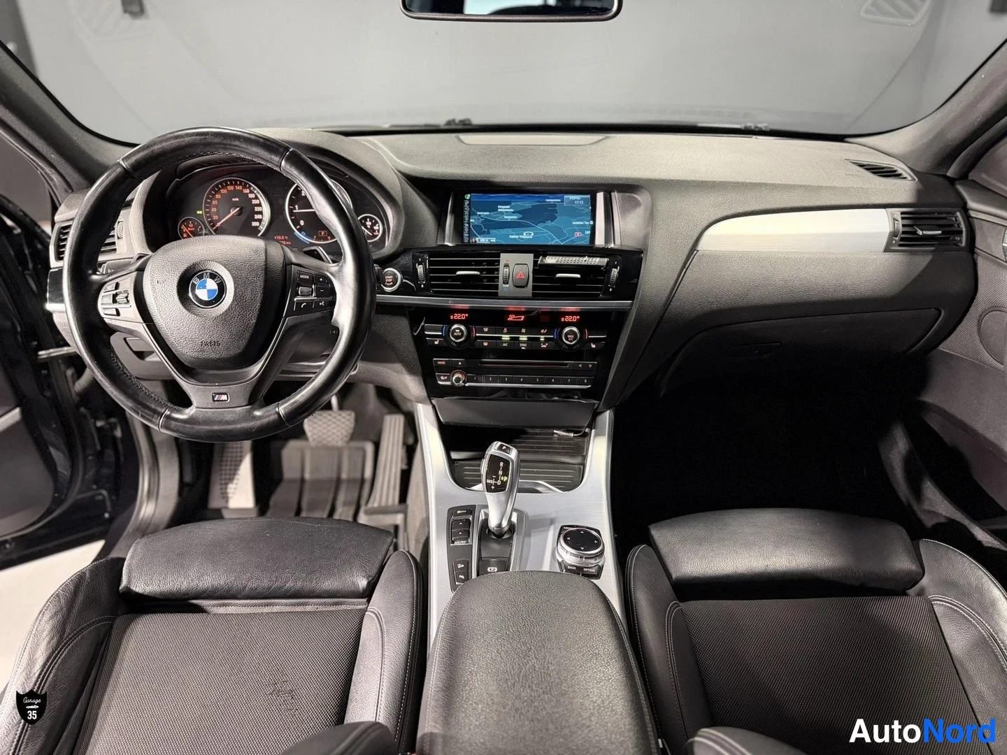Musta BMW X4 xDrive20d 2015, ohjaamo, kuva 12