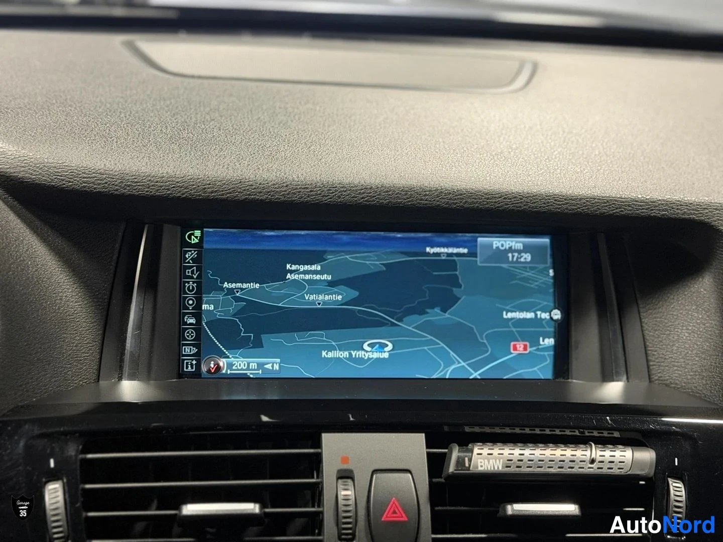 Musta BMW X4 xDrive20d 2015, yksityiskohta, kuva 19