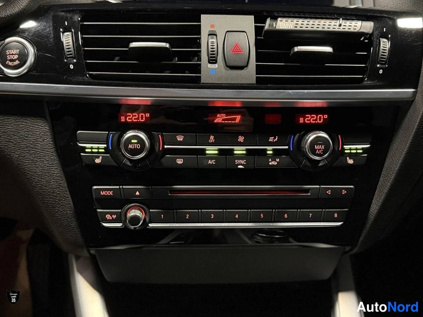 Musta BMW X4 xDrive20d 2015, yksityiskohta, kuva 23