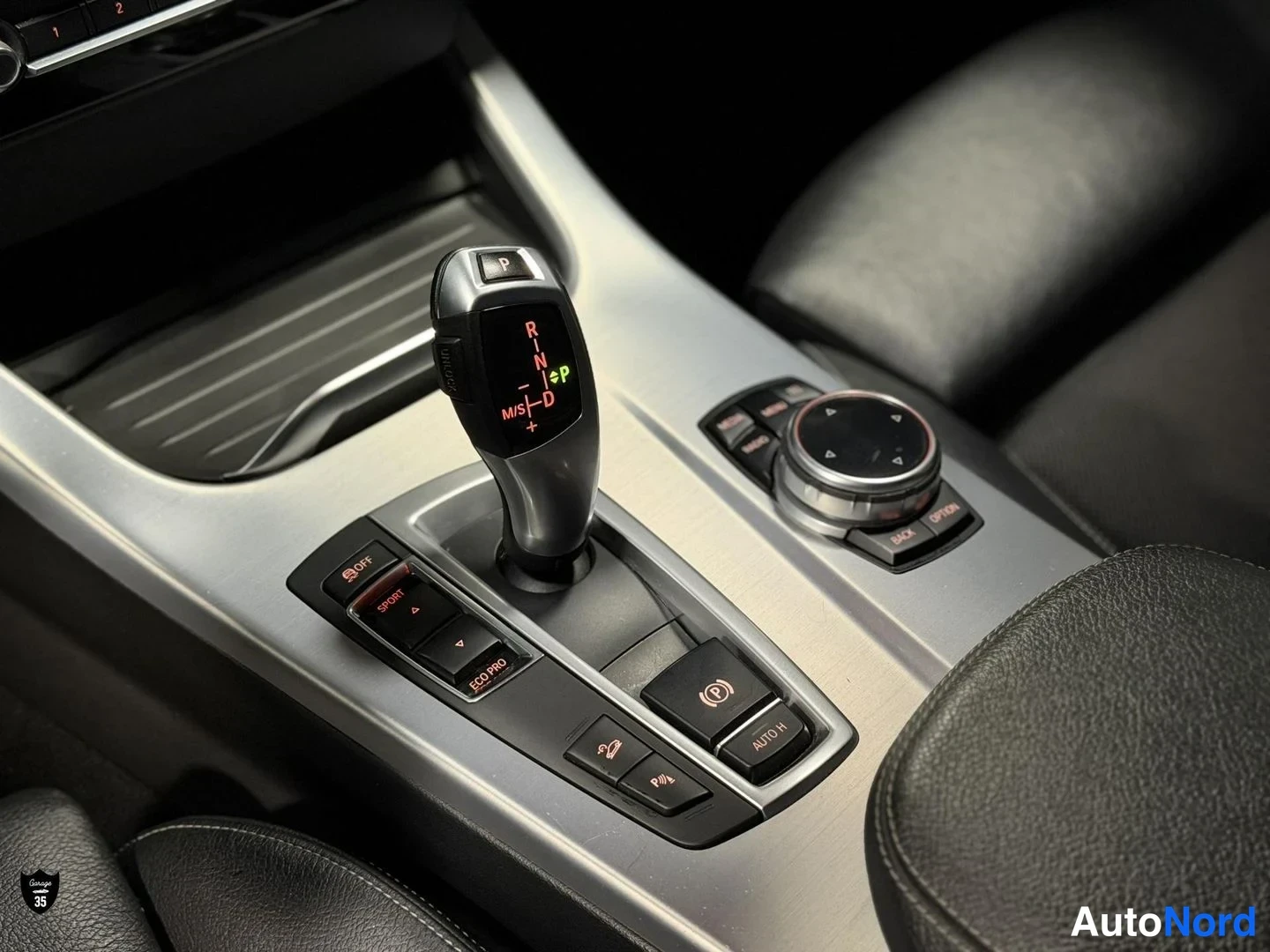Musta BMW X4 xDrive20d 2015, yksityiskohta, kuva 24