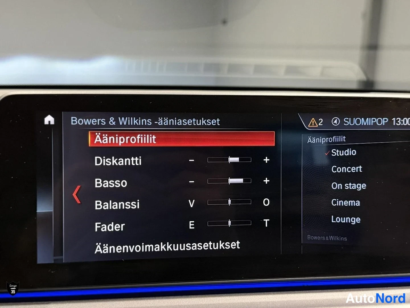 Musta BMW 518d 2019, yksityiskohta, kuva 20