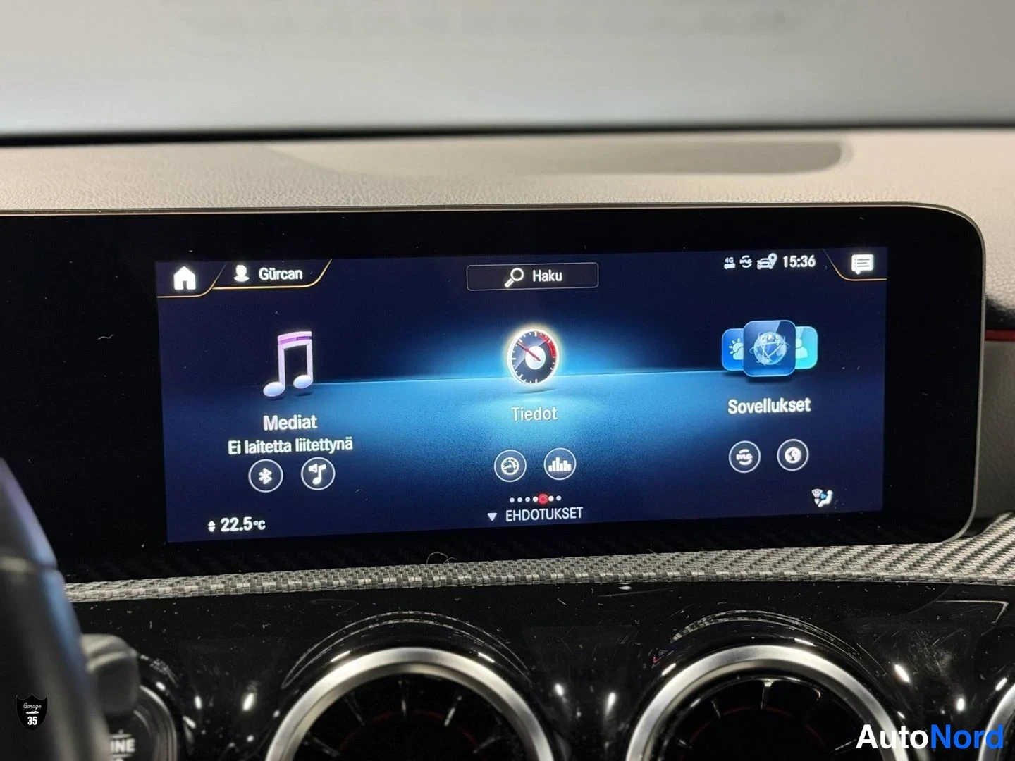 Musta Mercedes-Benz A 180 2019, yksityiskohta, kuva 23
