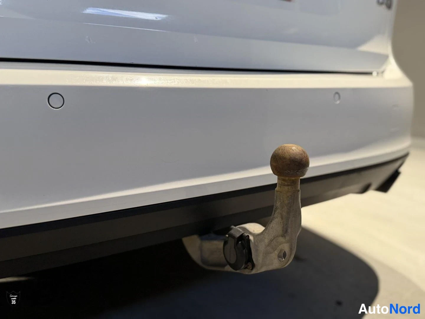 Valkoinen Volvo V90 2018, yksityiskohta, kuva 21