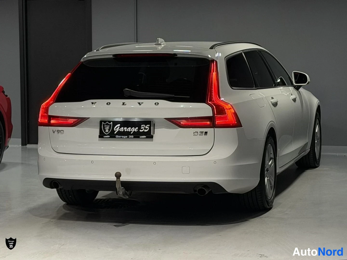 Valkoinen Volvo V90 2018, takaviisto, kuva 8