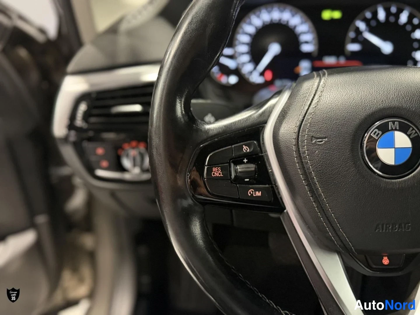 Beige BMW 520d xDrive 2017, yksityiskohta, kuva 21